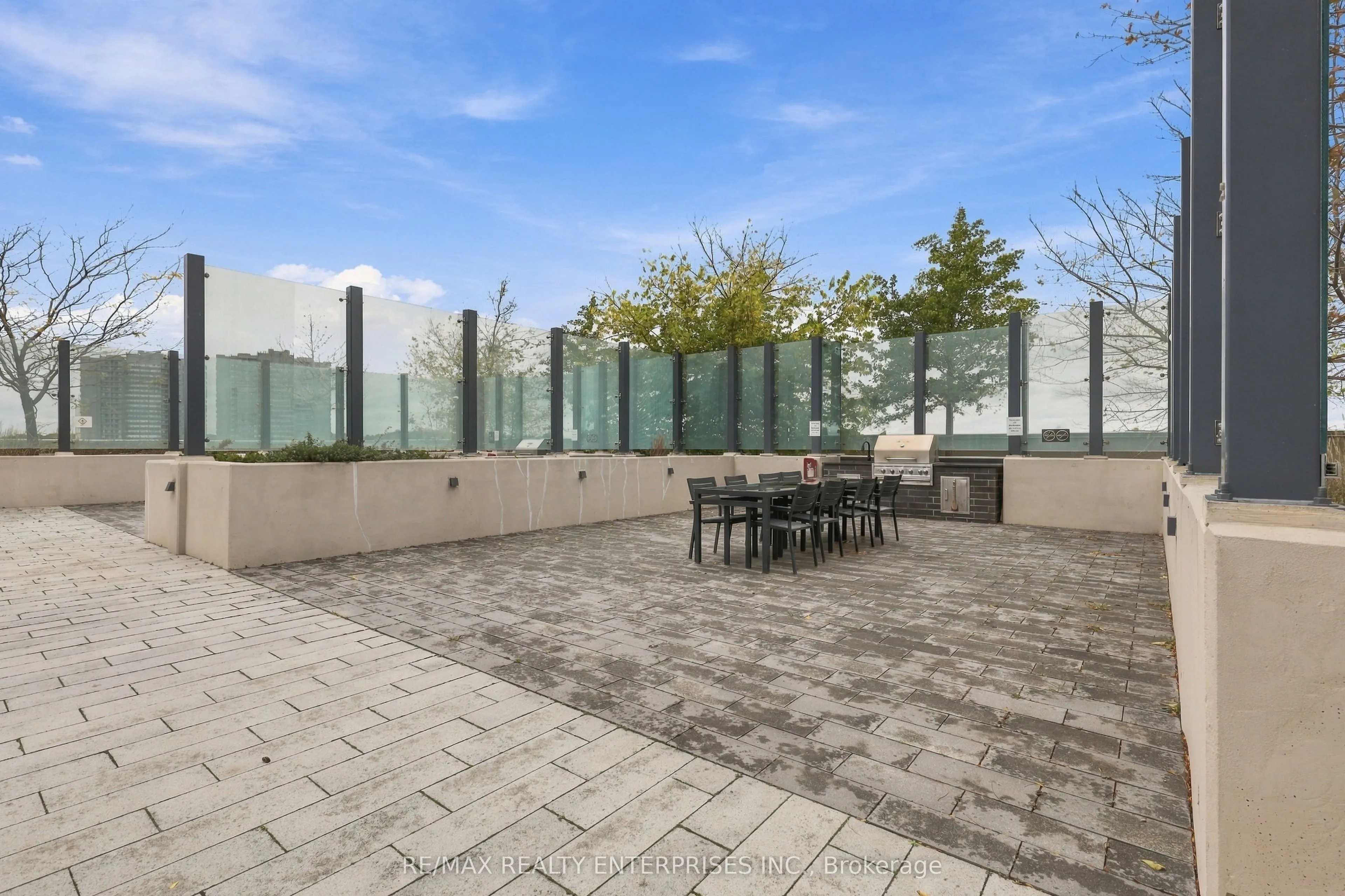 225 Village Green Square #1004