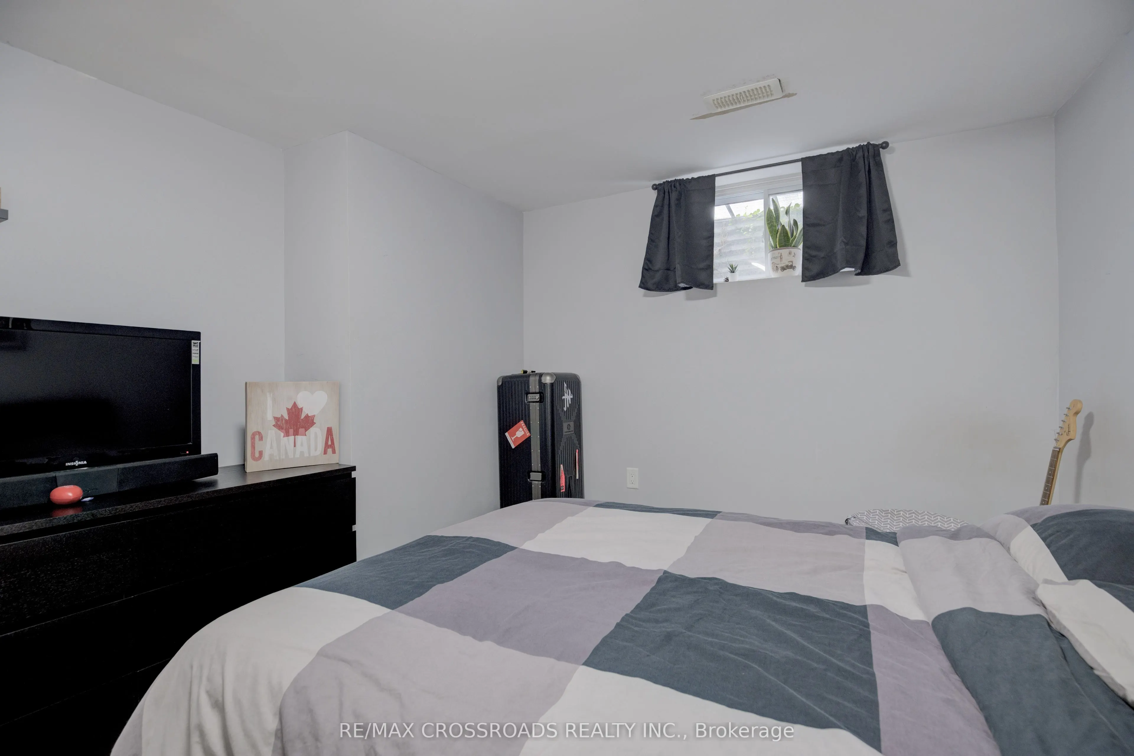 2 Viceregal Court #(Basement)
