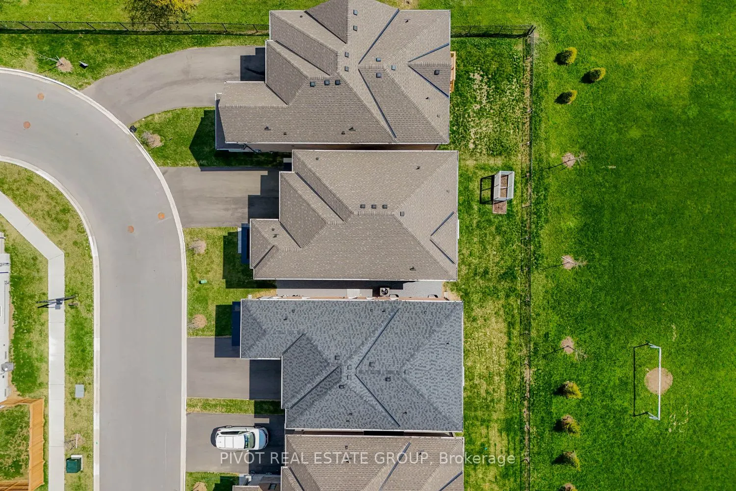 34 Waterfront Crescent