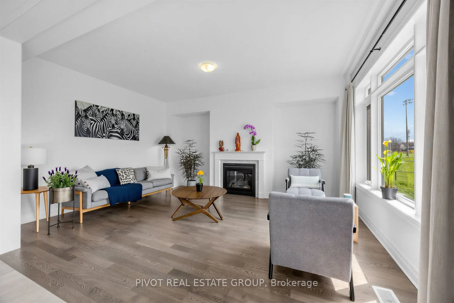 34 Waterfront Crescent