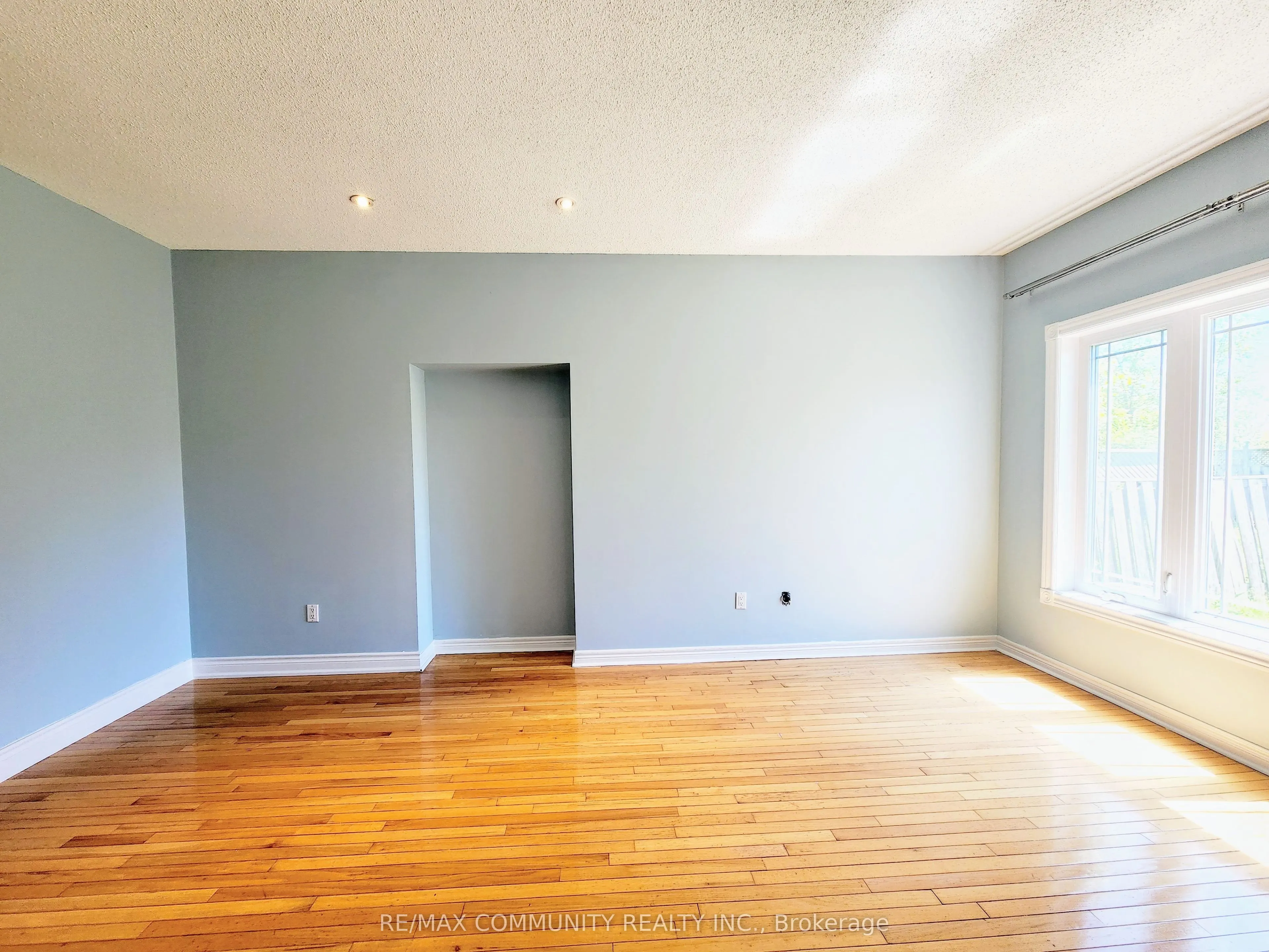 61 Chartway Boulevard #Main