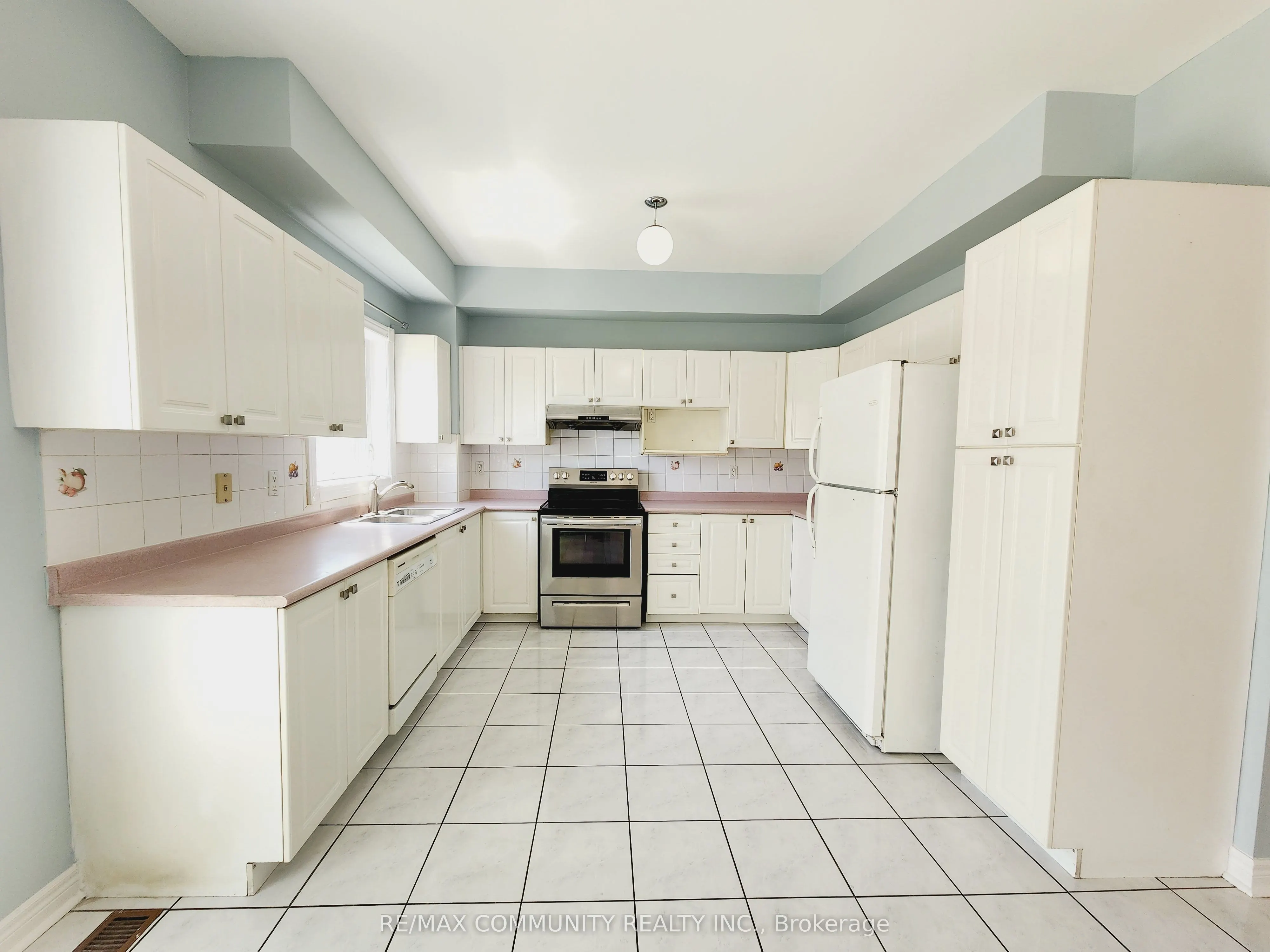 61 Chartway Boulevard #Main