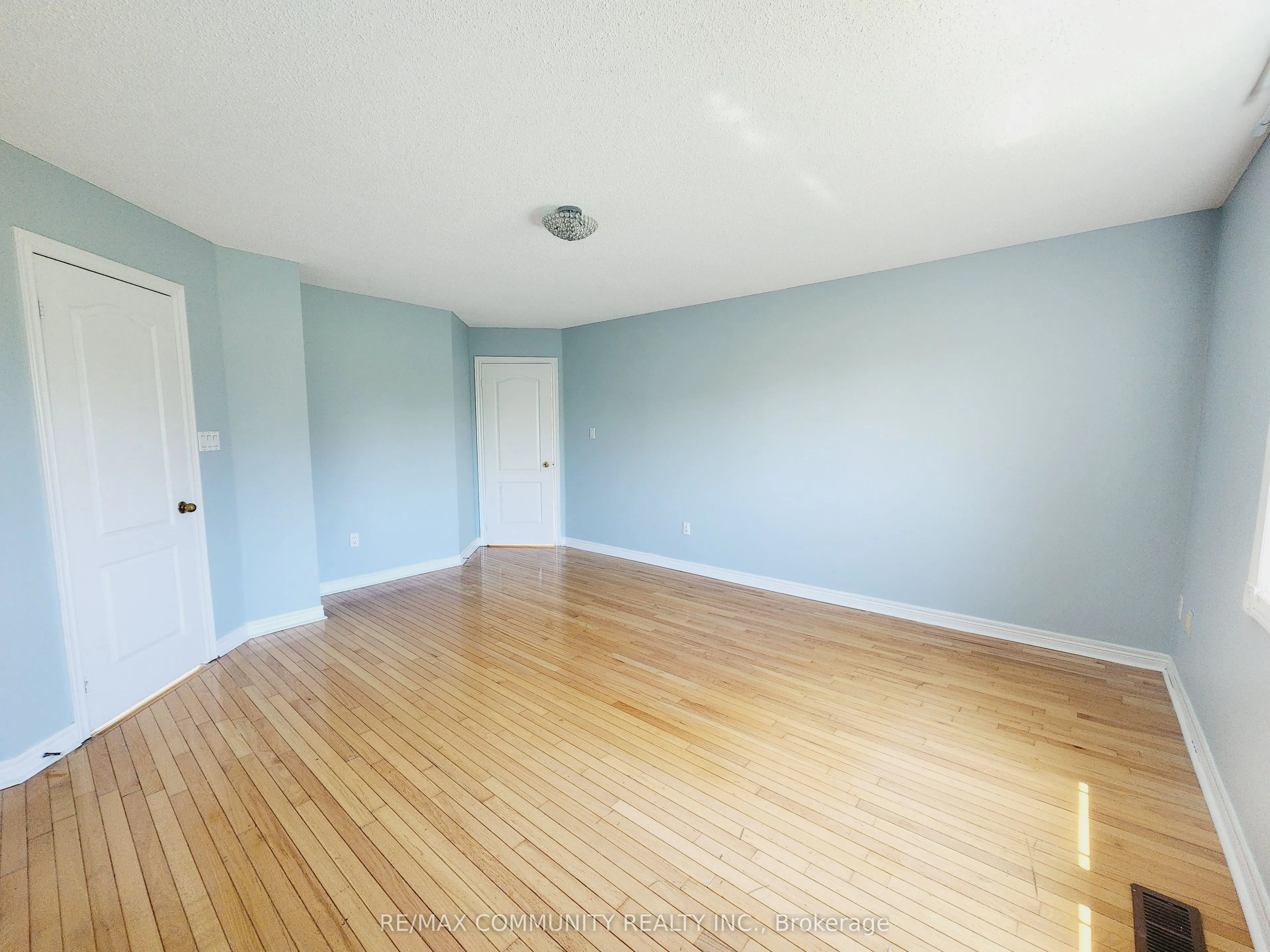 61 Chartway Boulevard #Main