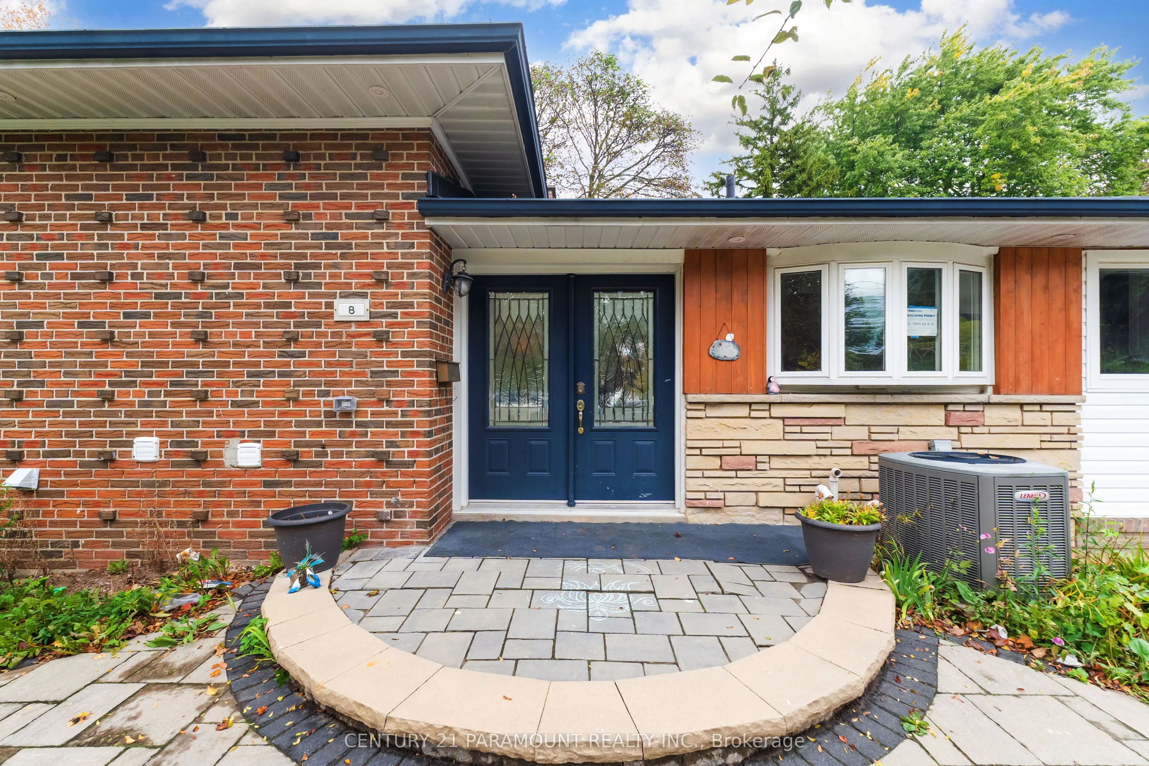 8 Waterfield Drive
