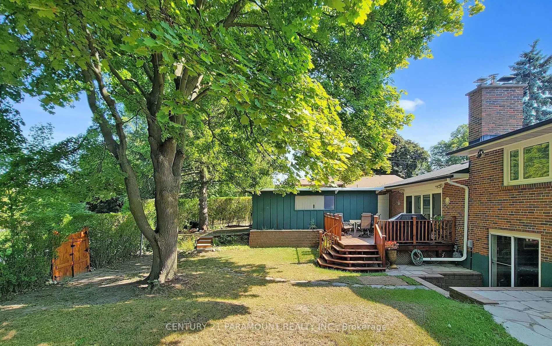 8 Waterfield Drive