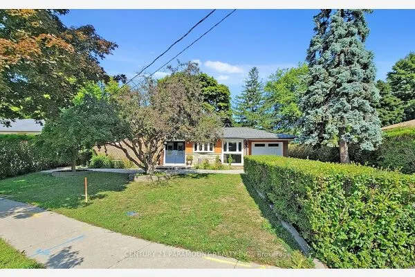 8 Waterfield Drive
