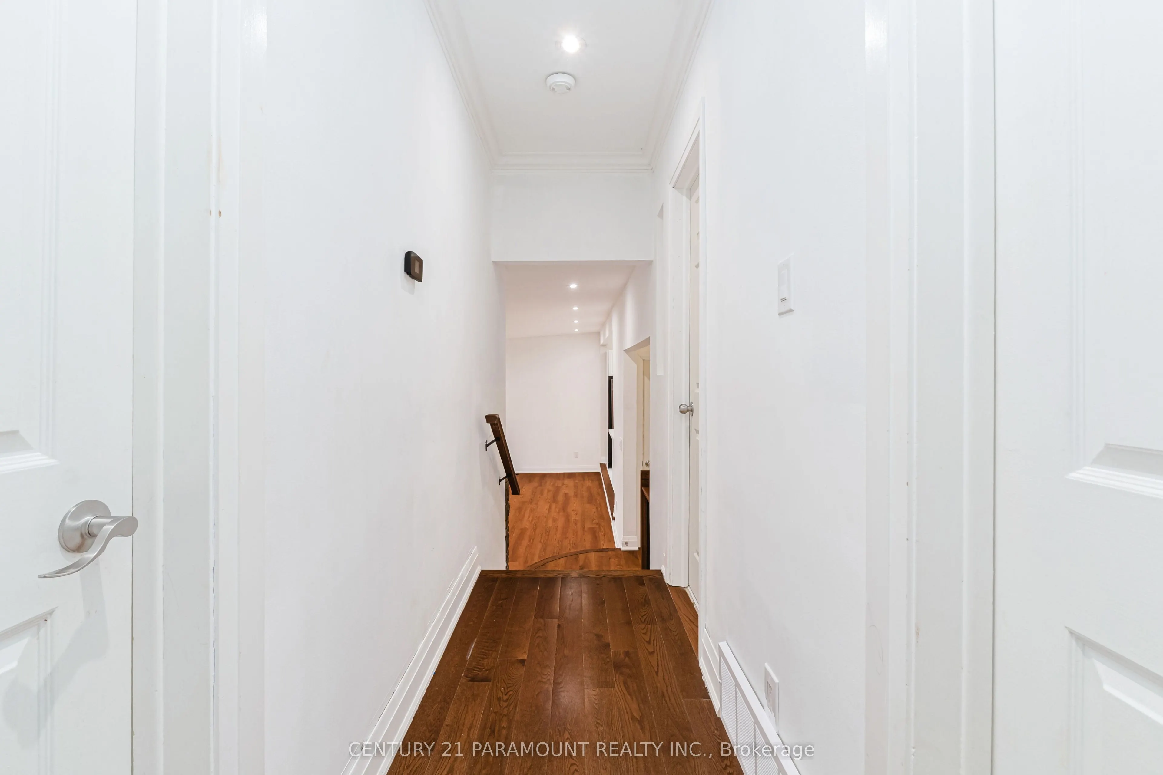 8 Waterfield Drive