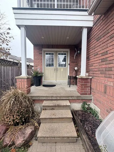 82 Hutton Place