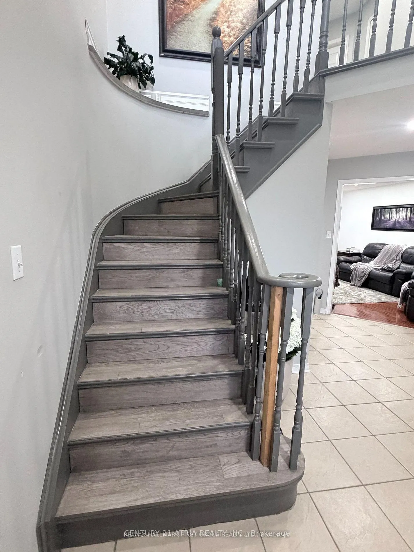 82 Hutton Place