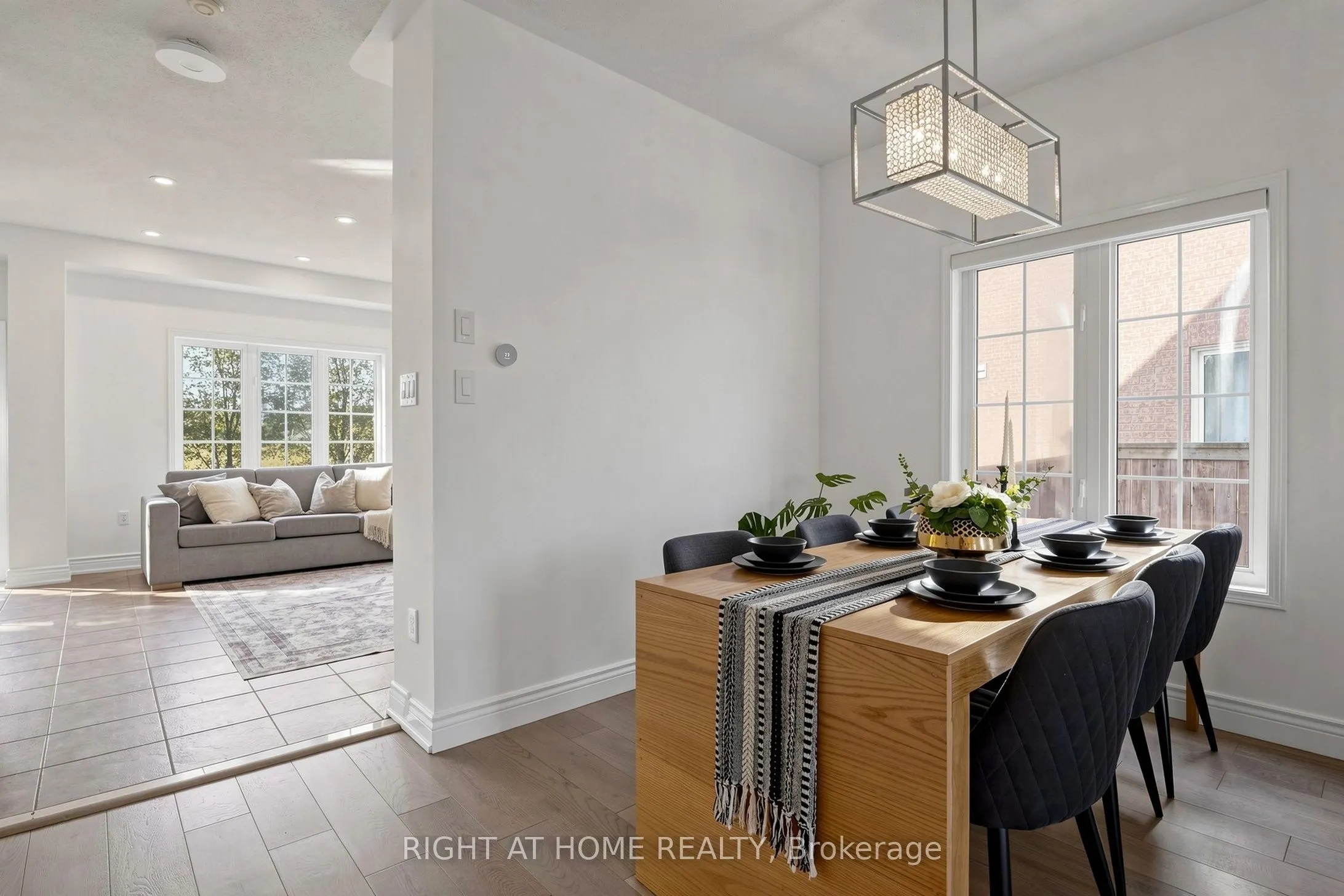 14 Grainger Crescent