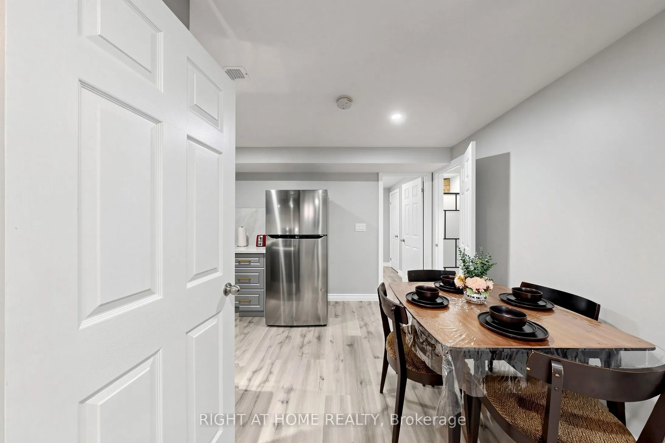 14 Grainger Crescent