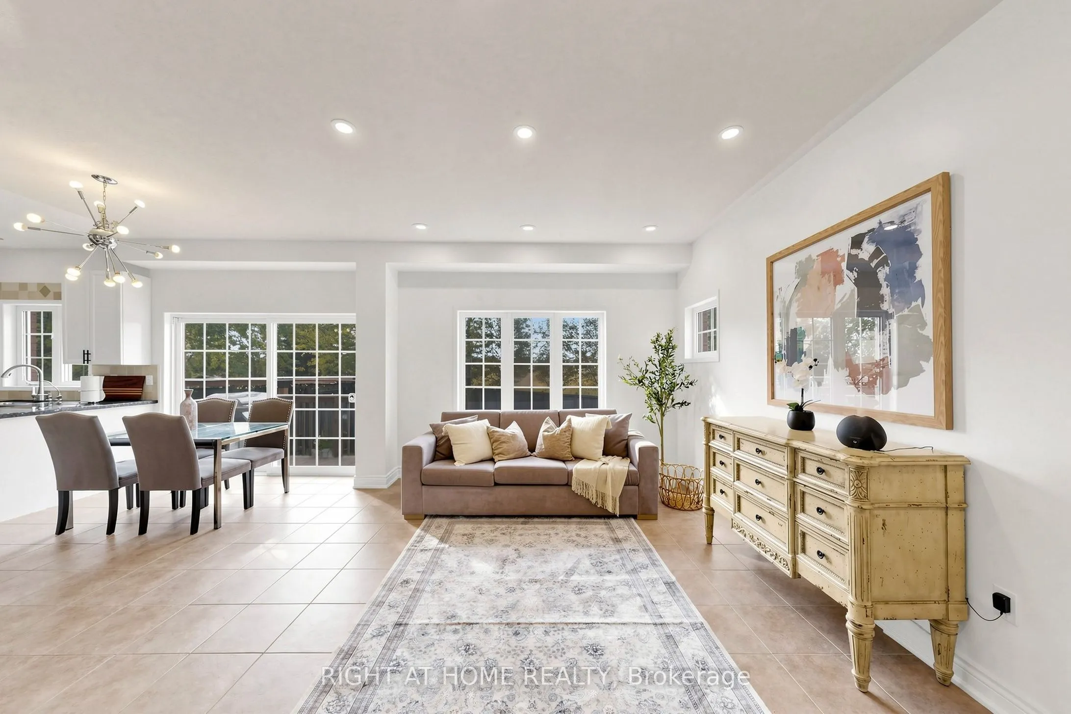 14 Grainger Crescent