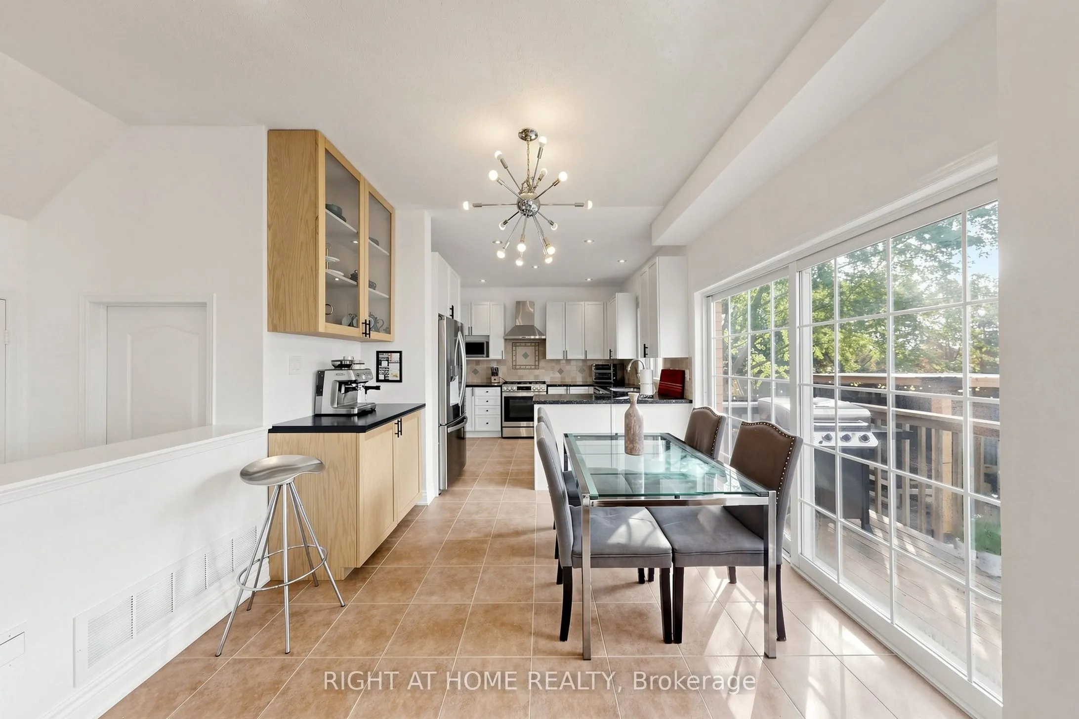 14 Grainger Crescent