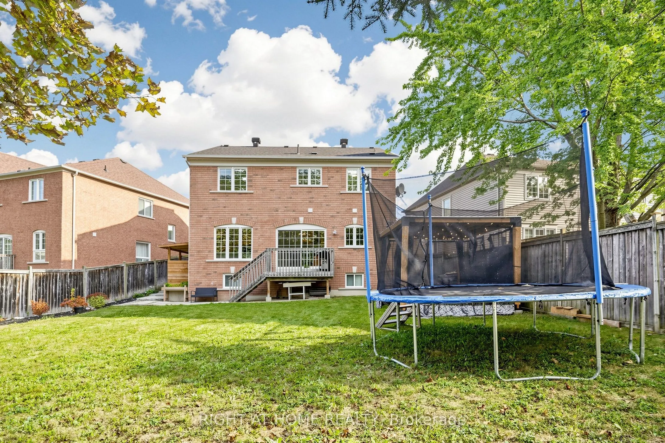 14 Grainger Crescent