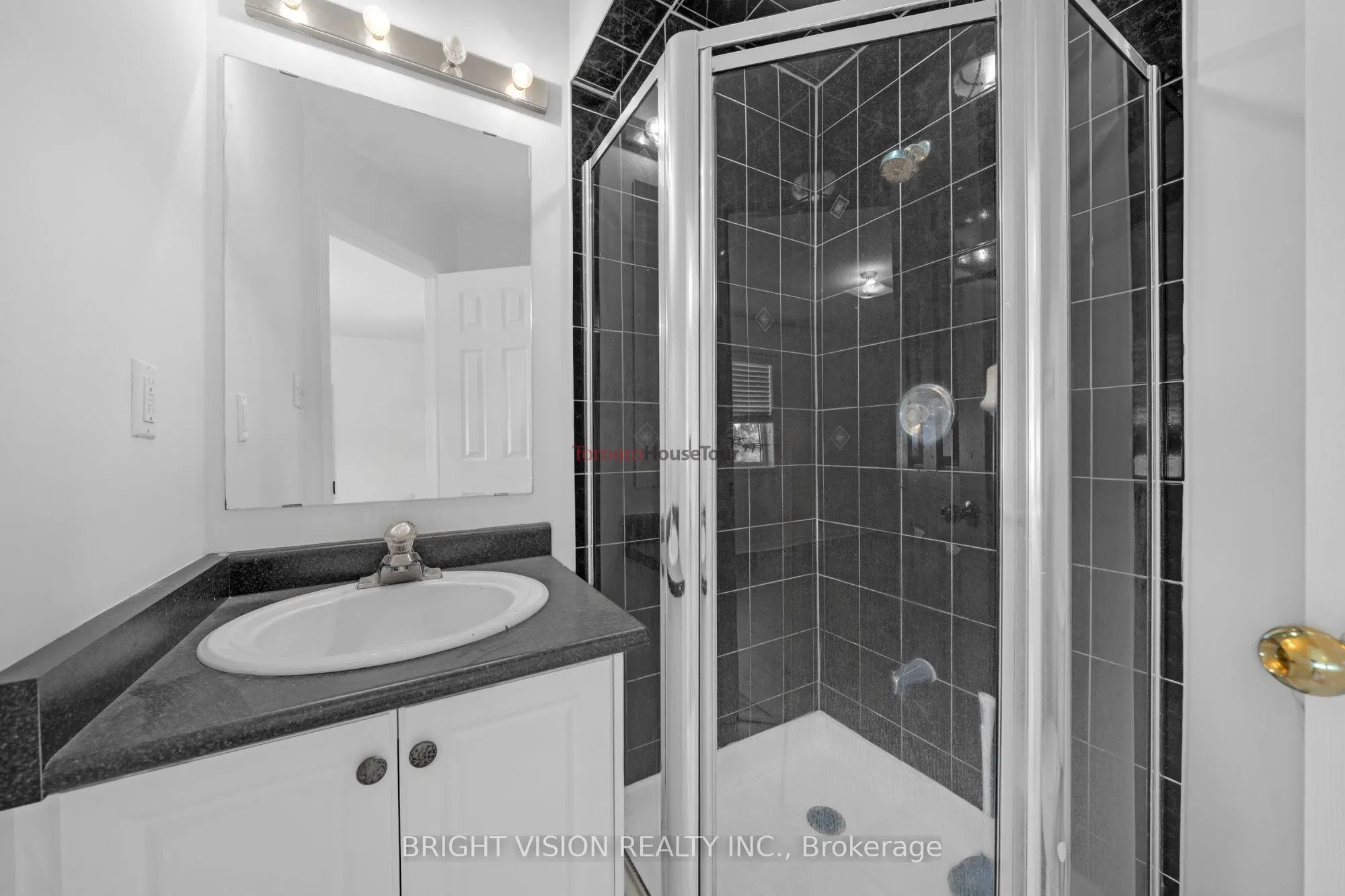 1543 Hummingbird Court