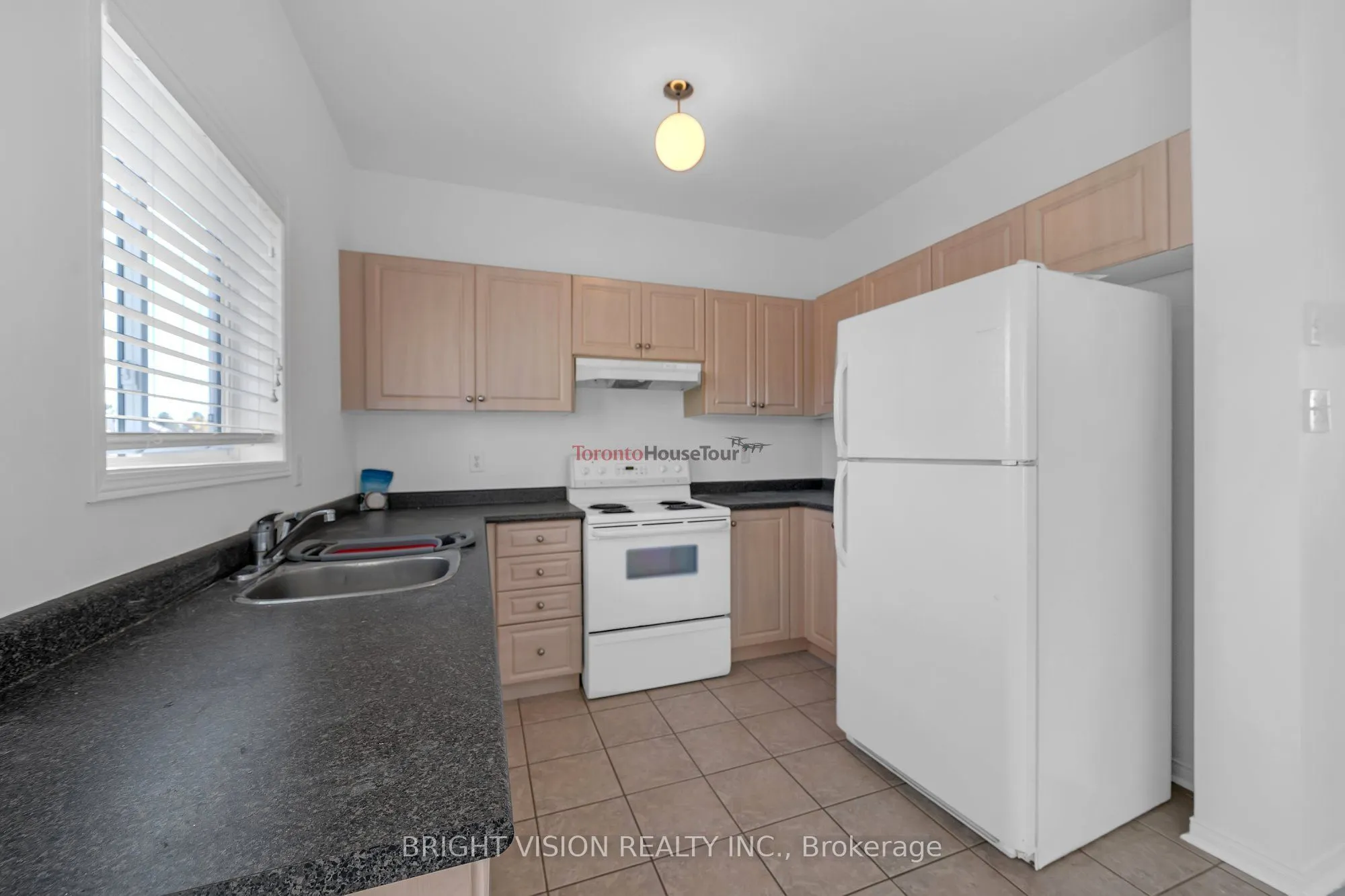 1543 Hummingbird Court