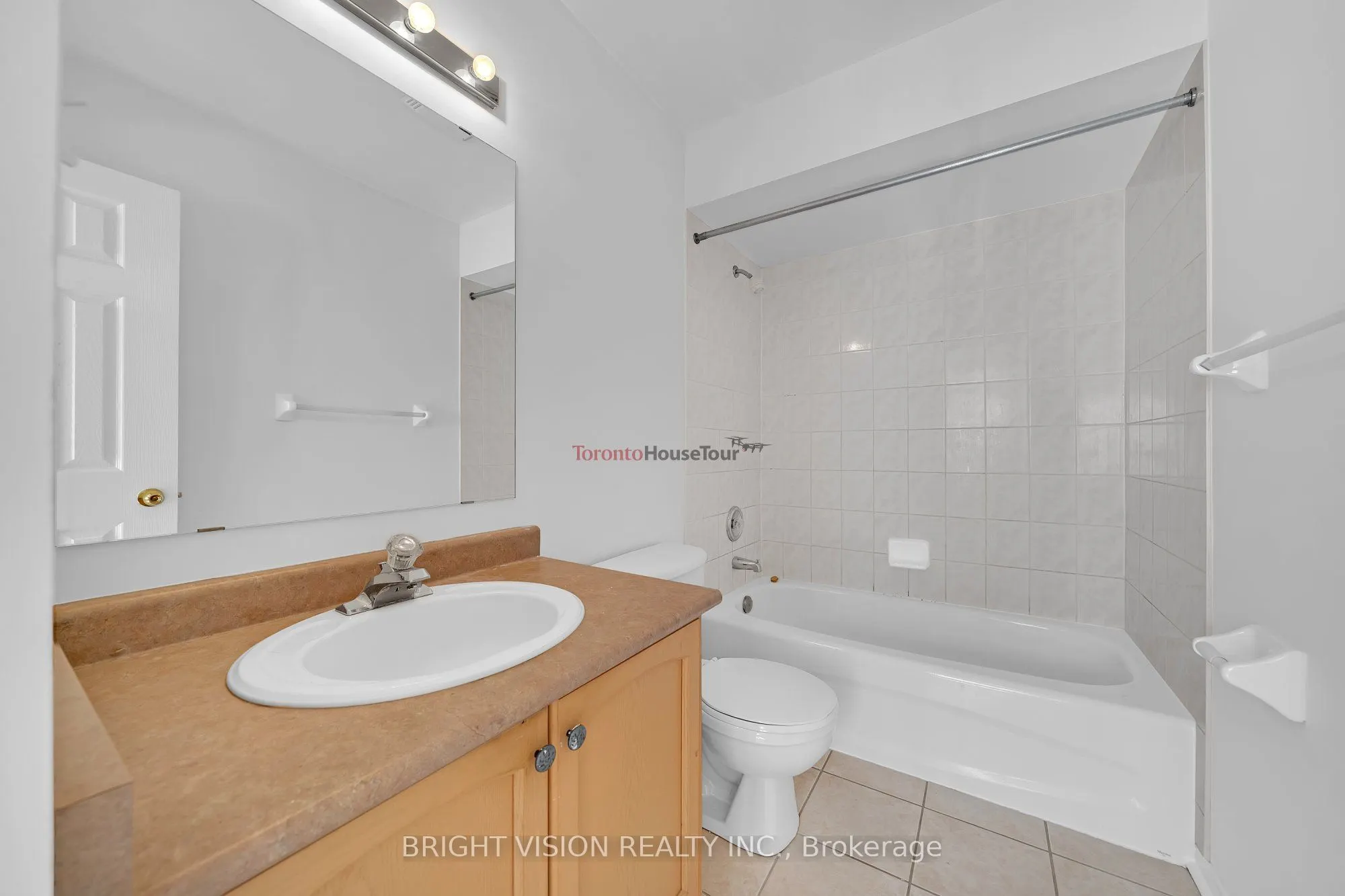 1543 Hummingbird Court
