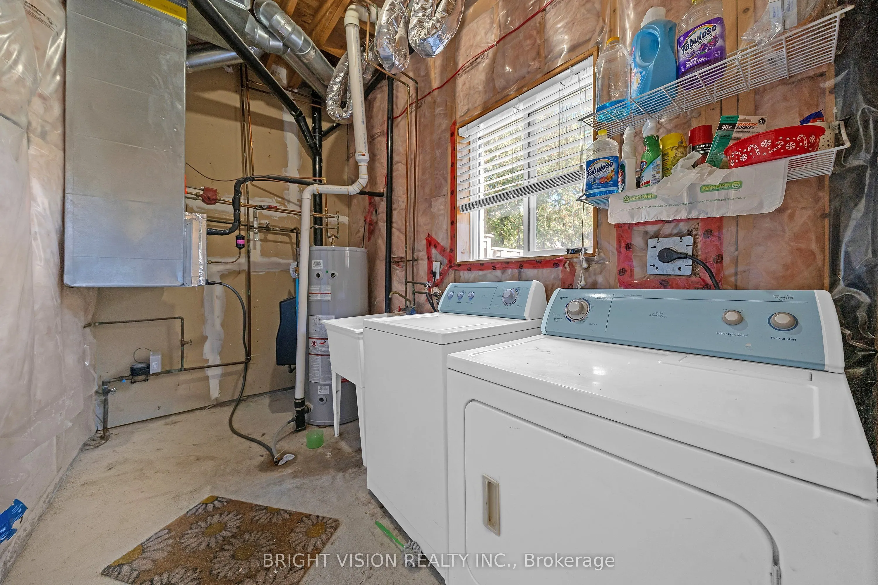 1543 Hummingbird Court
