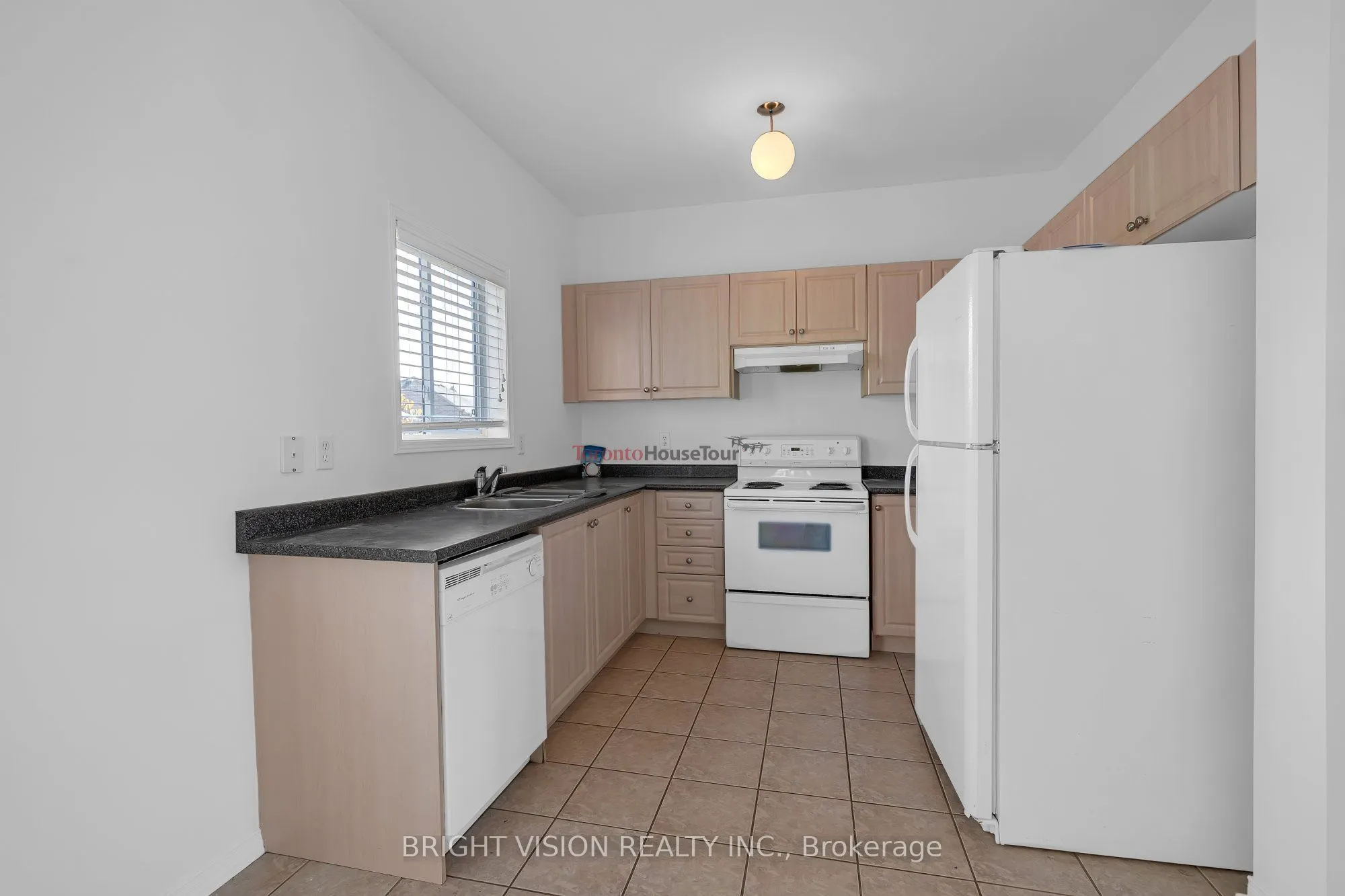 1543 Hummingbird Court