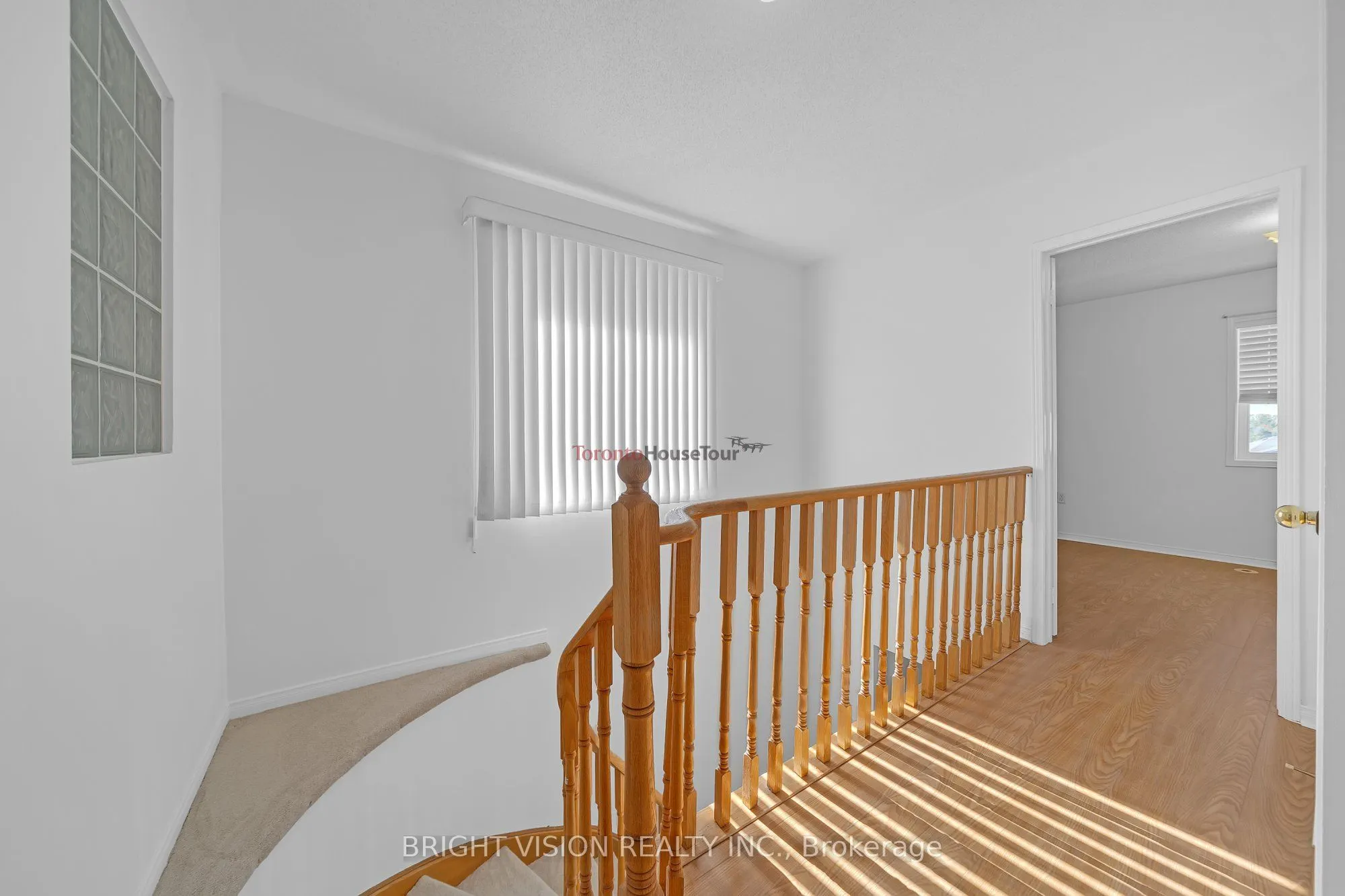 1543 Hummingbird Court