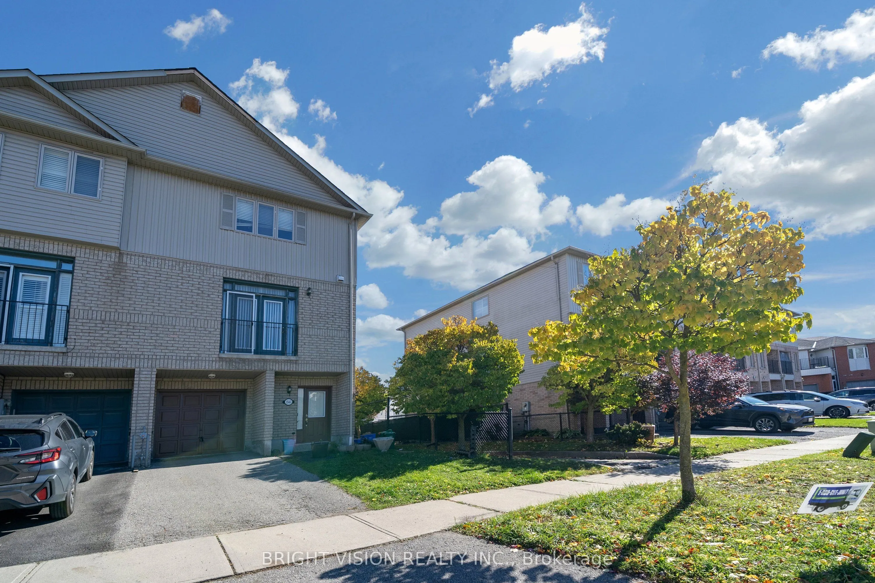 1543 Hummingbird Court