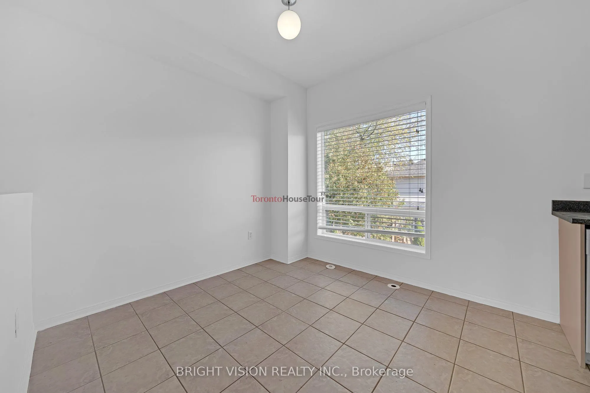 1543 Hummingbird Court