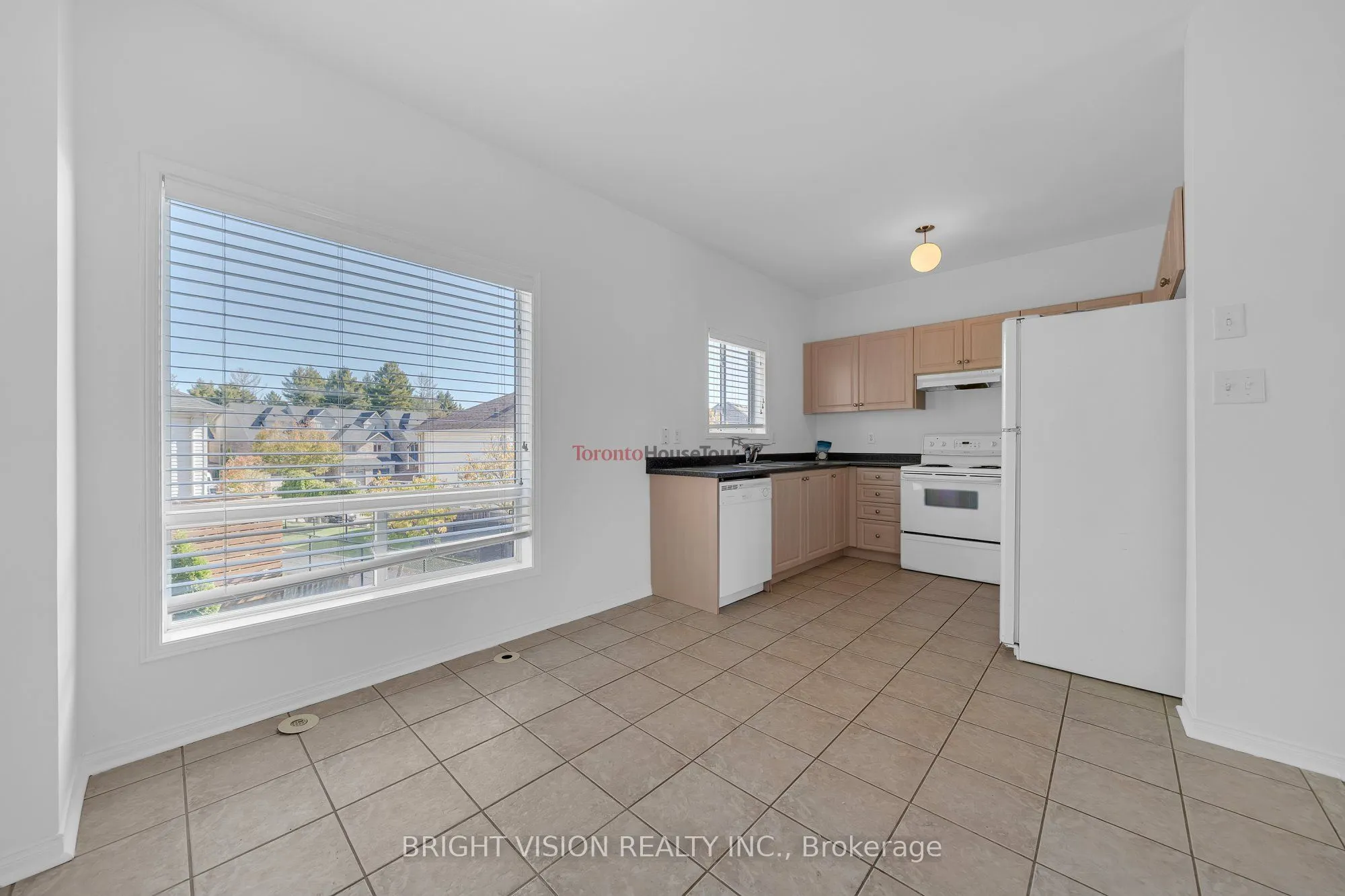 1543 Hummingbird Court