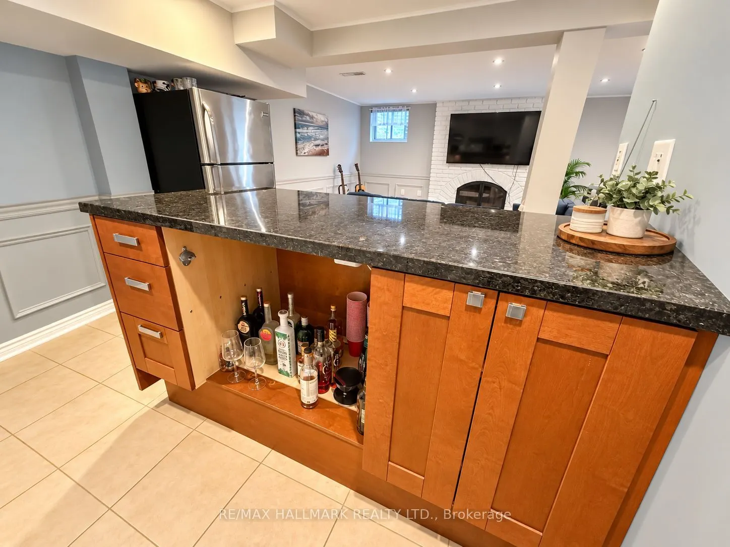 87 Invermarge Drive #Basement apt