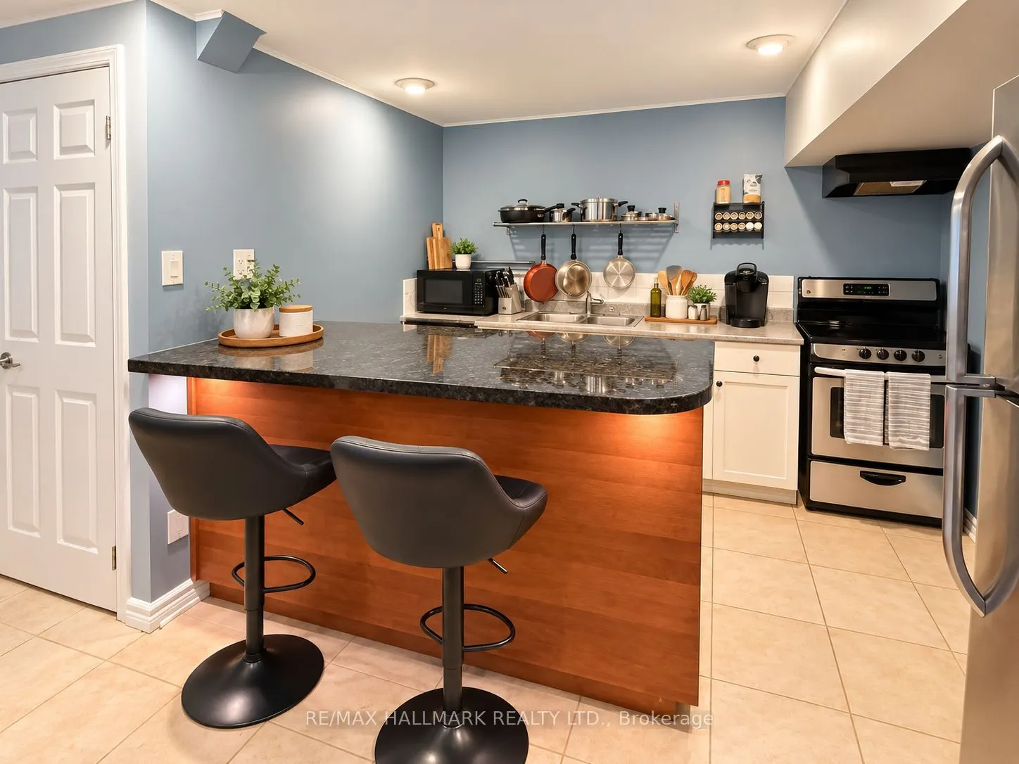 87 Invermarge Drive #Basement apt
