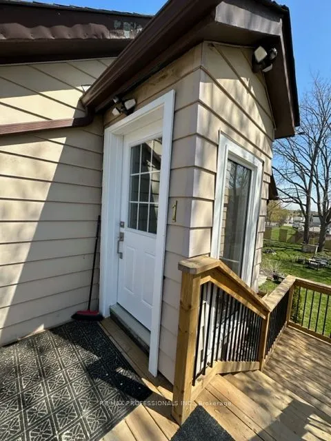213 Pine Street #1