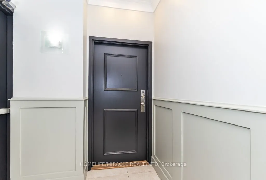 8 Silver bell Grove #102