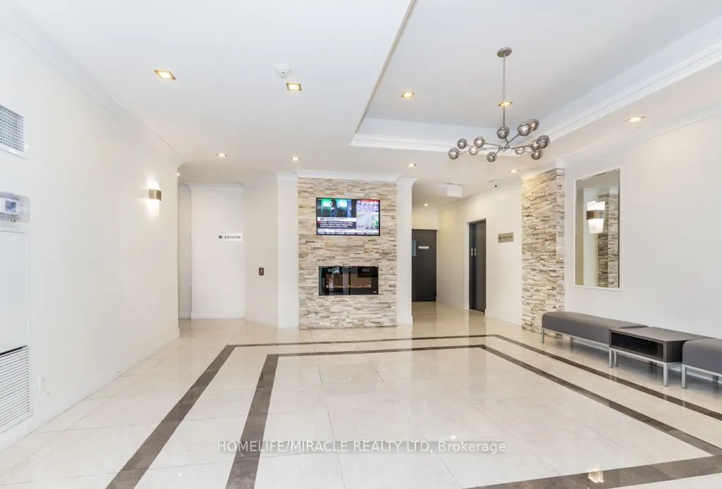 8 Silver bell Grove #102