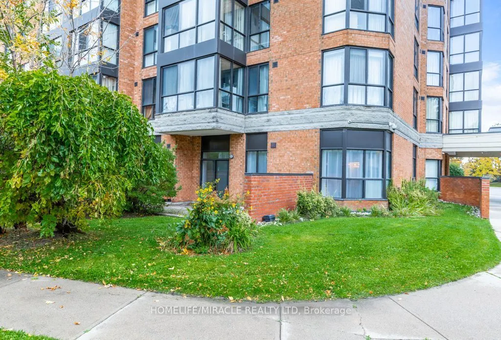 8 Silver bell Grove #102