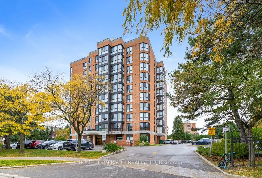 8 Silver bell Grove #102