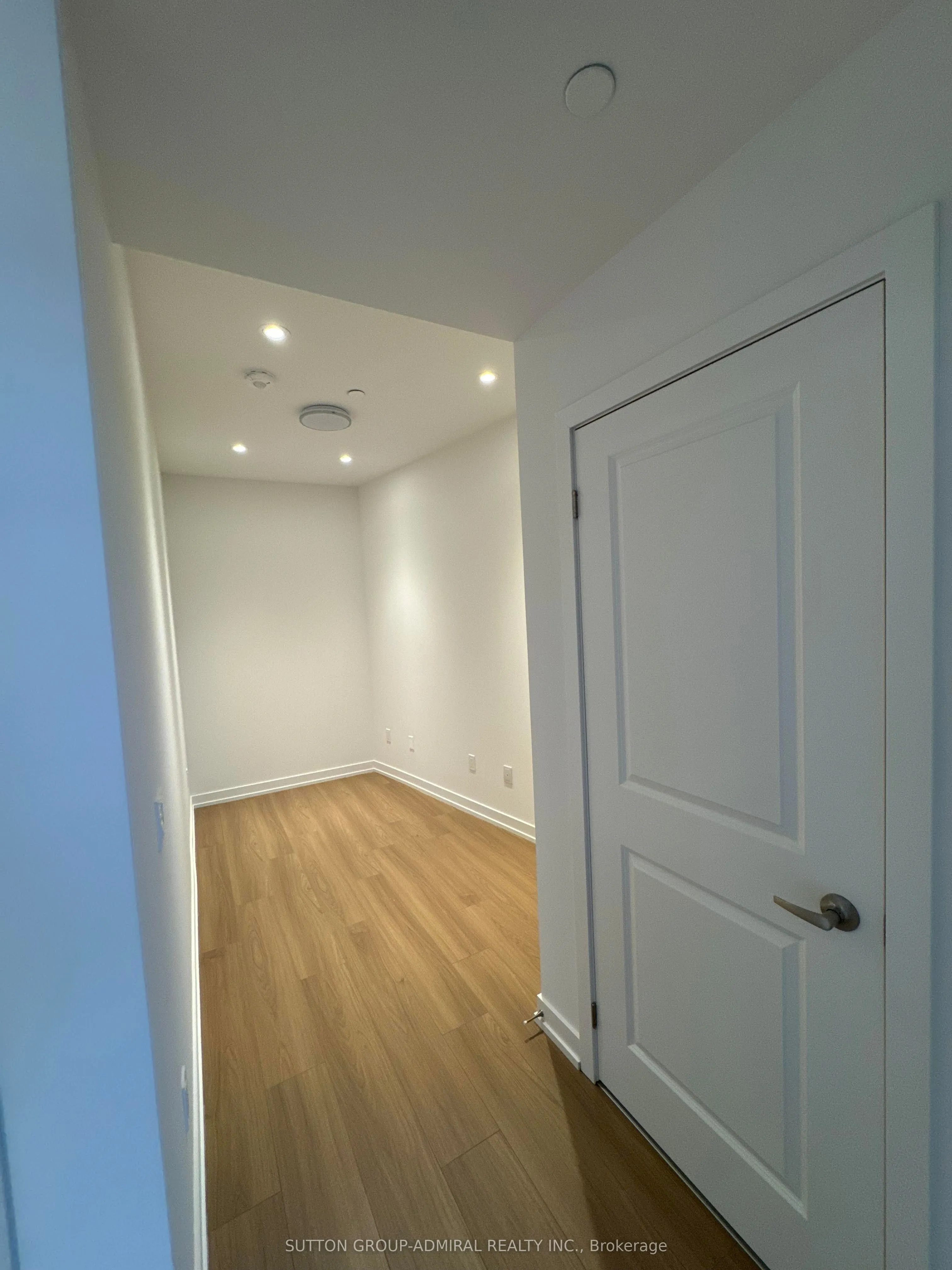 1010 Dundas Street E #514
