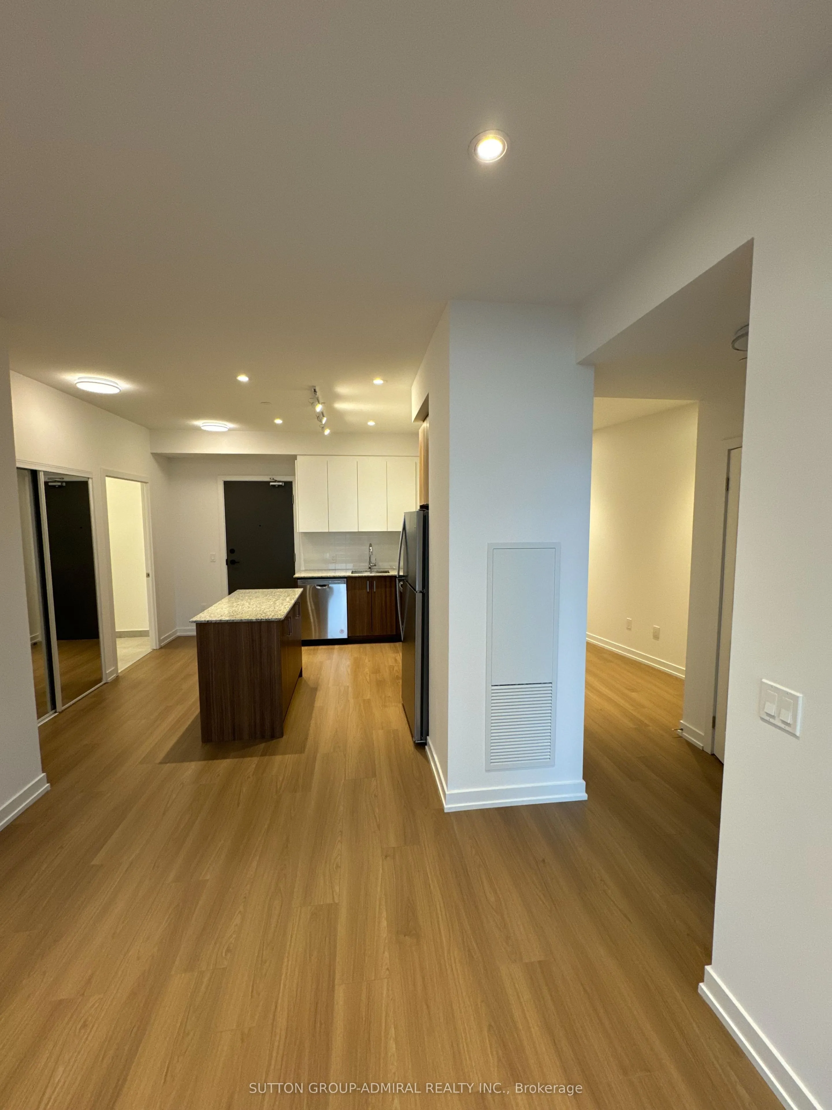 1010 Dundas Street E #514