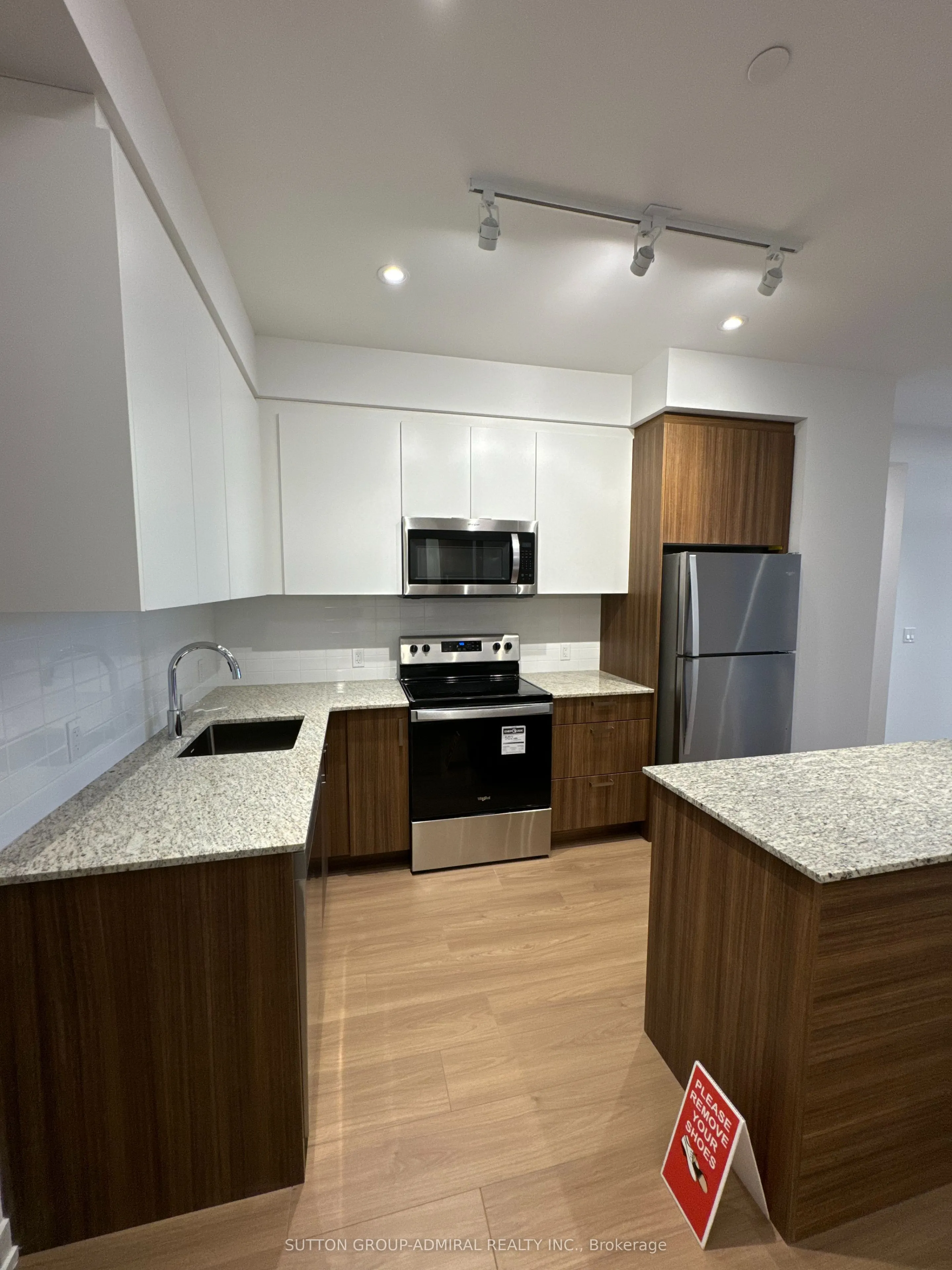 1010 Dundas Street E #514