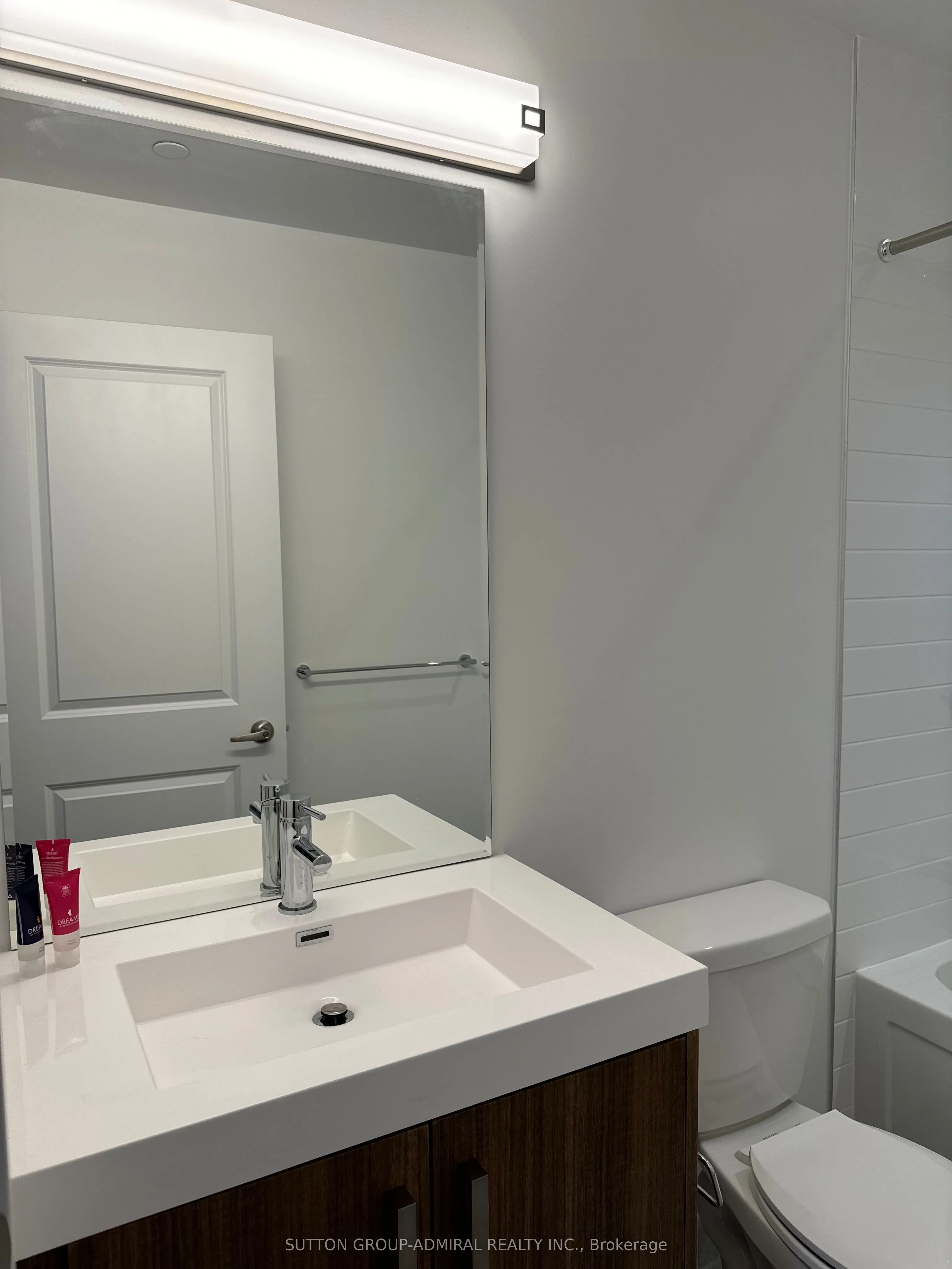 1010 Dundas Street E #514