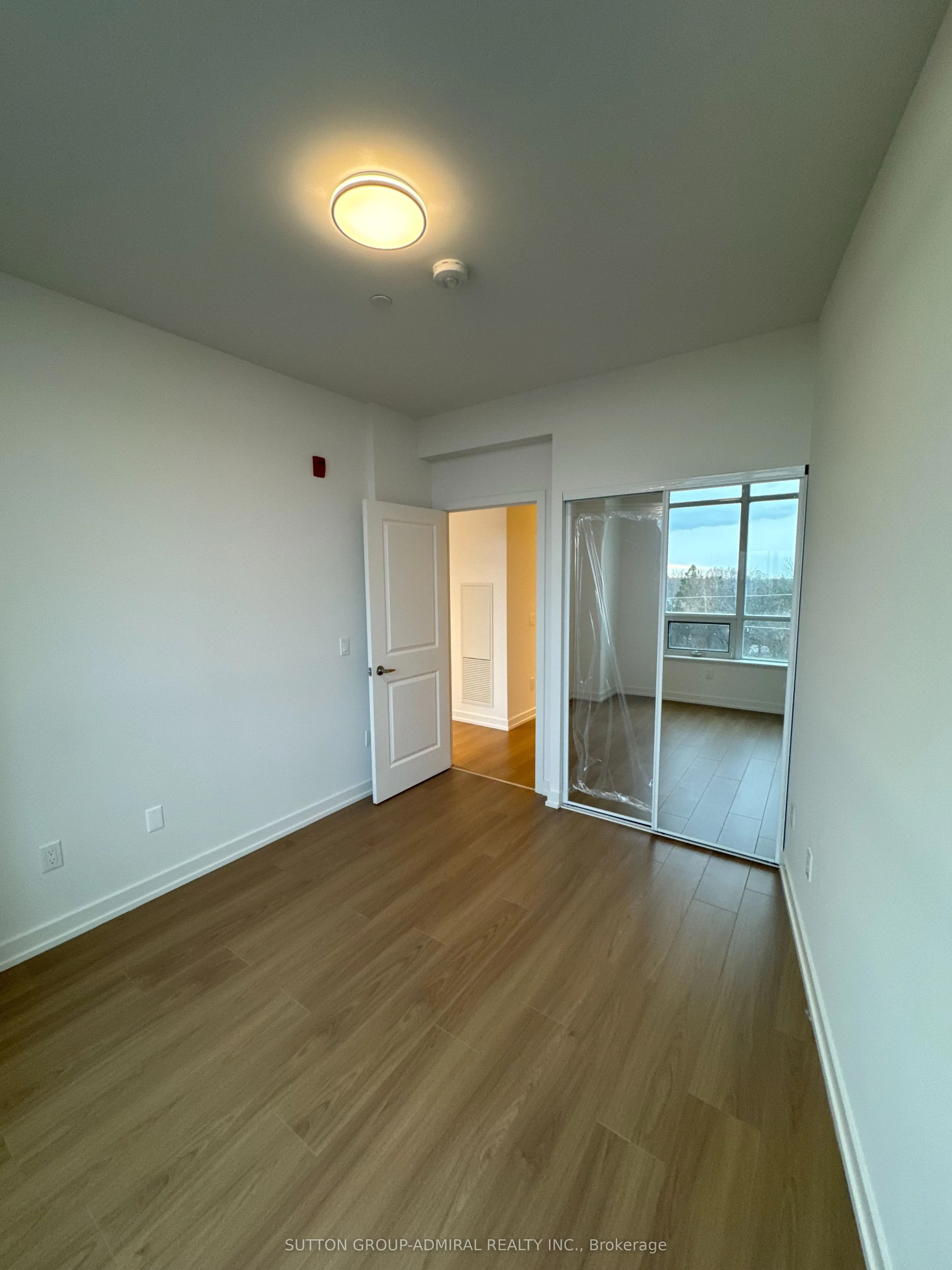1010 Dundas Street E #514
