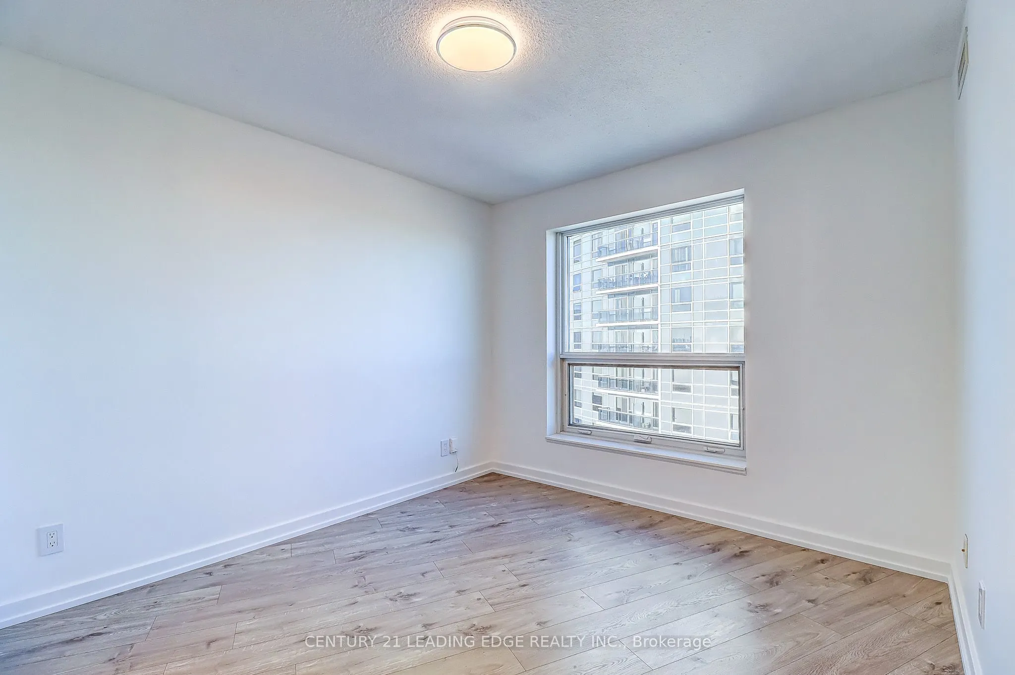 125 Village Green Square #3311