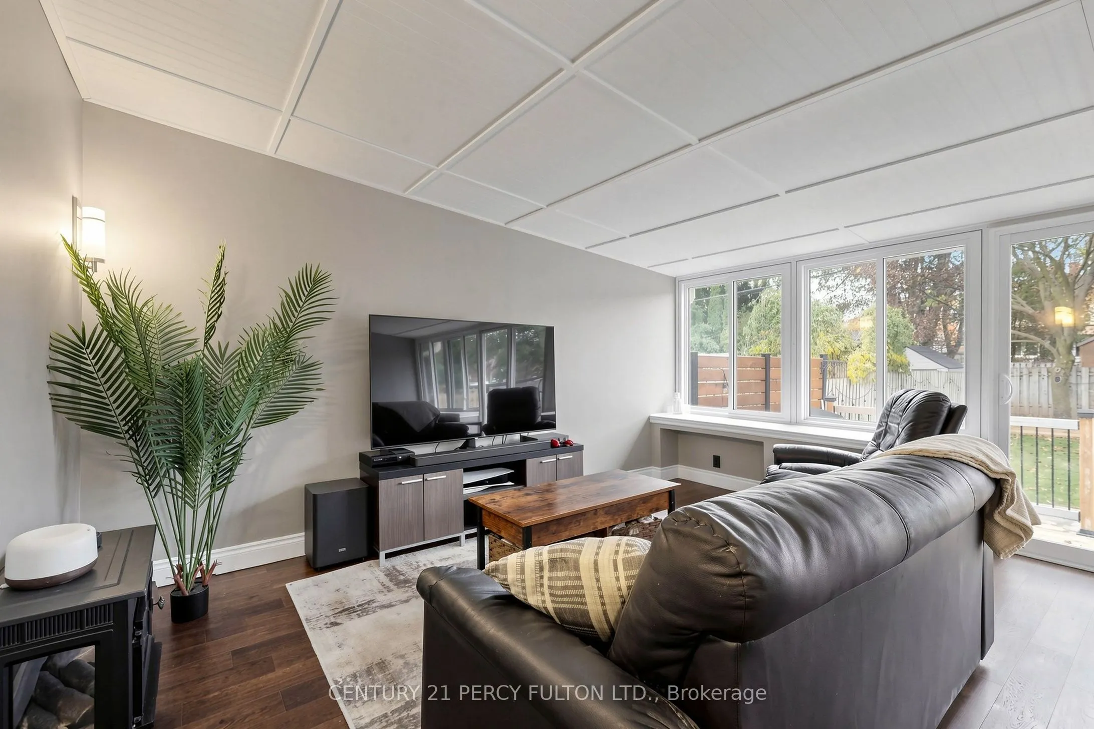76 Arlington Avenue