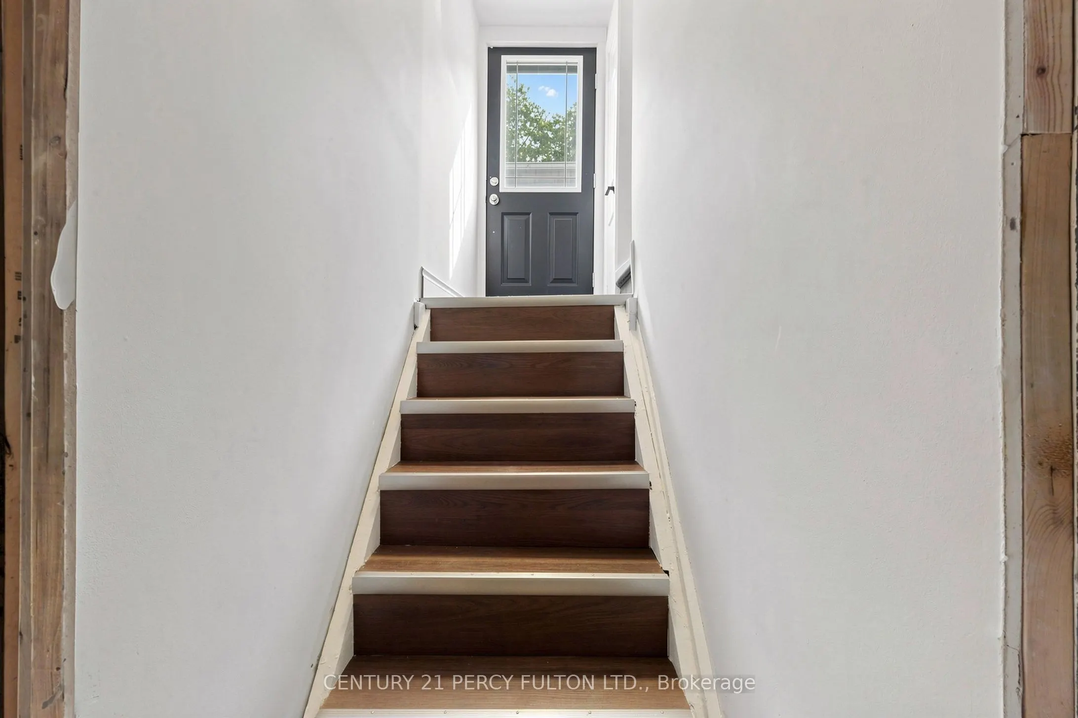76 Arlington Avenue