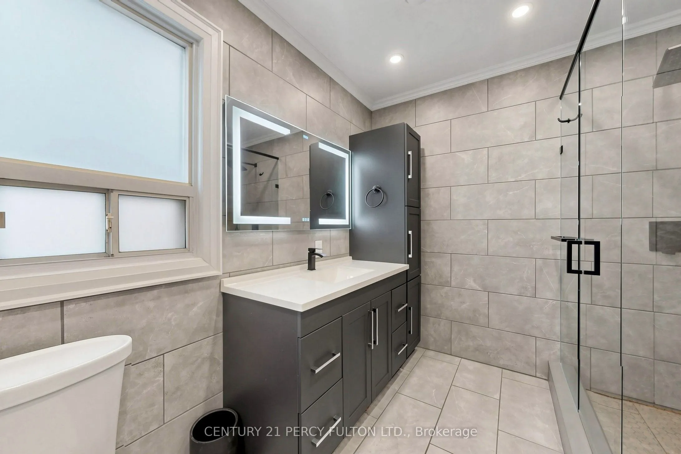 76 Arlington Avenue
