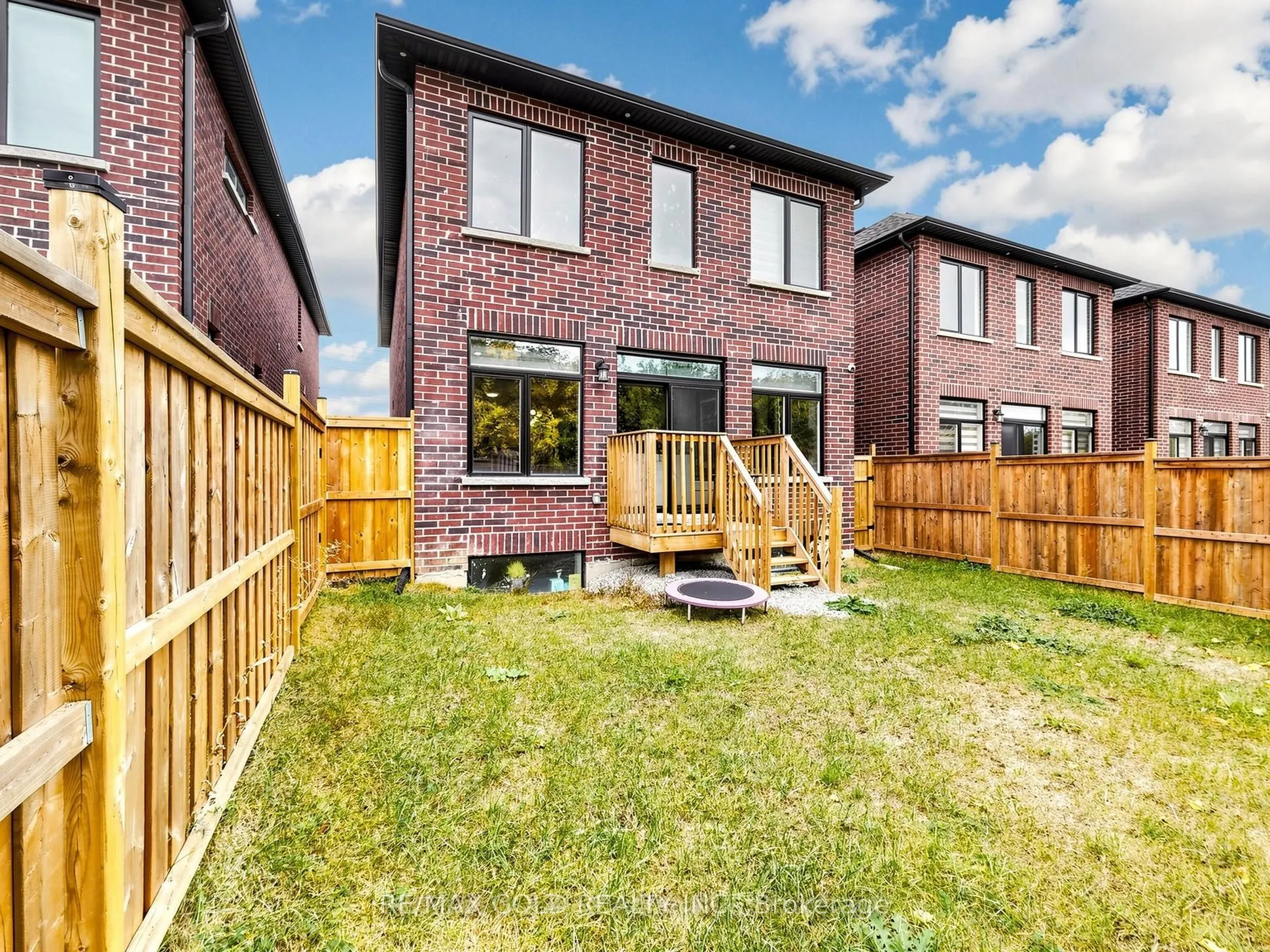 77 Chelliah Court
