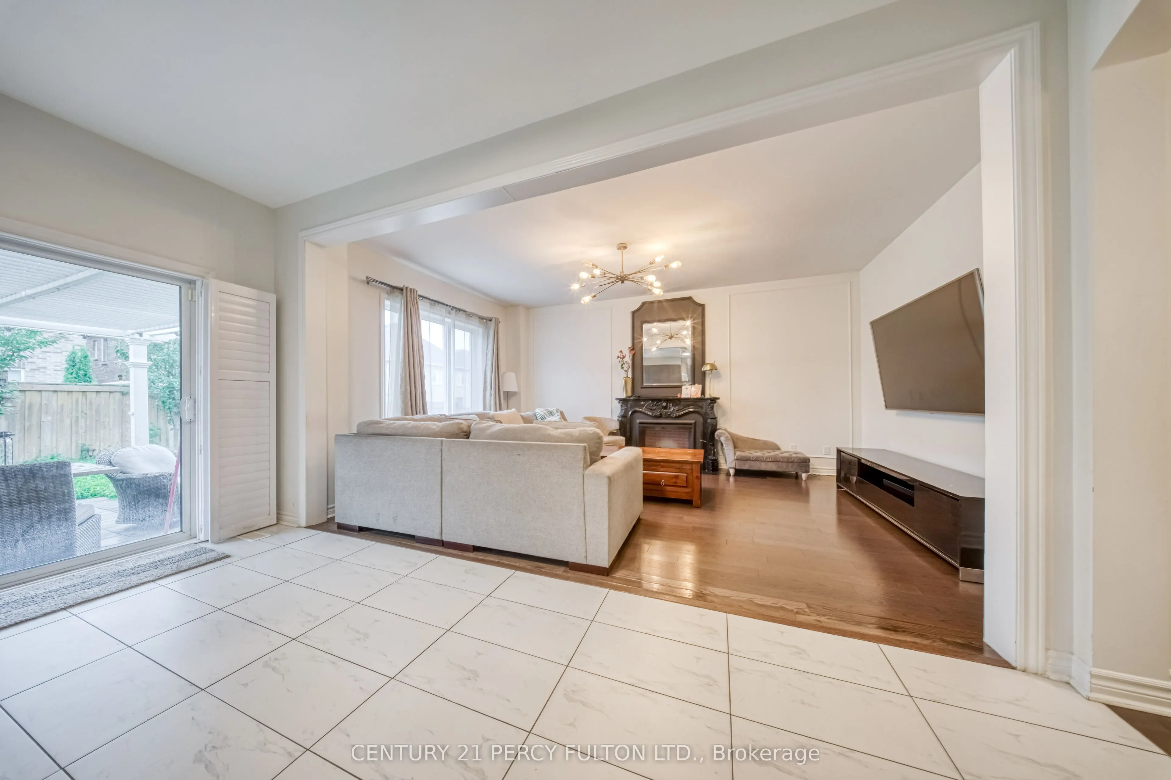937 Greenhill Avenue