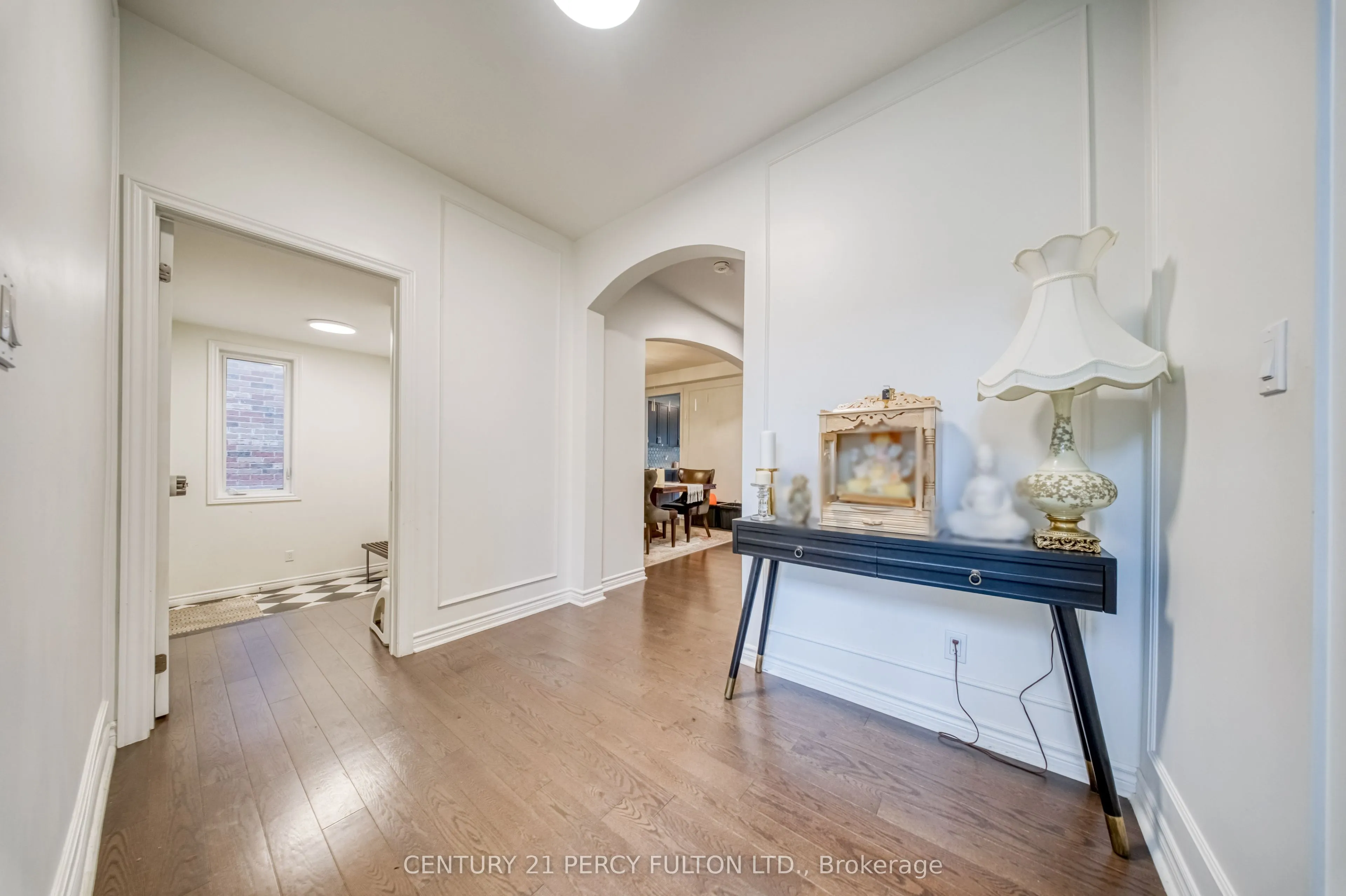 937 Greenhill Avenue
