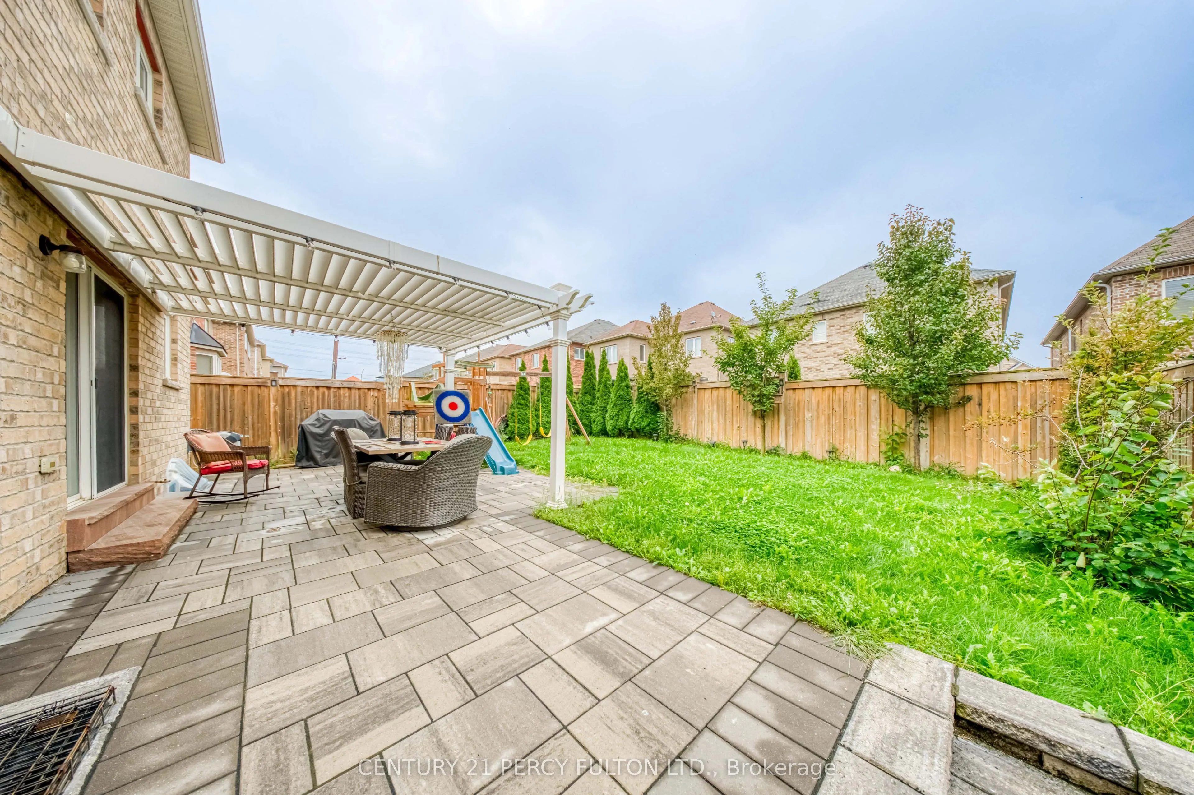 937 Greenhill Avenue