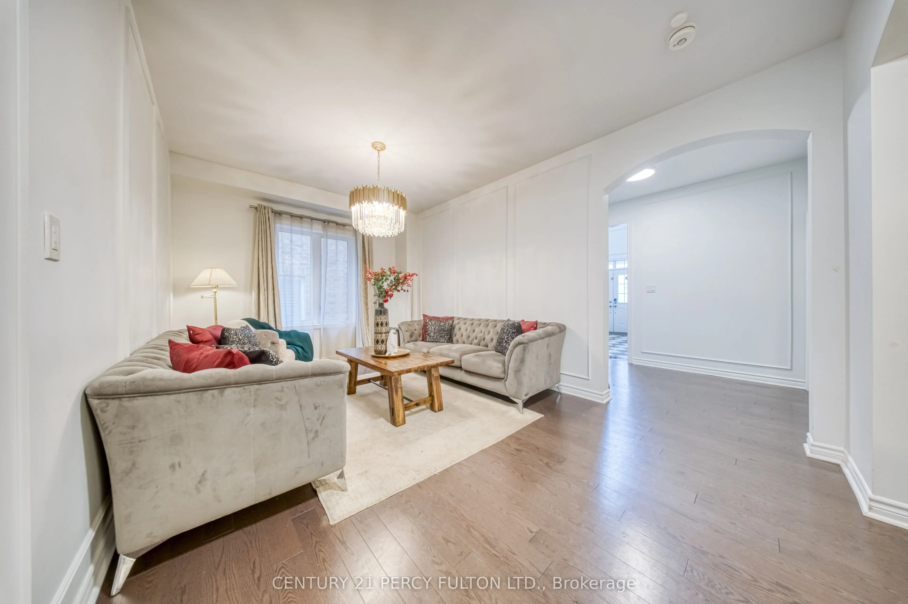 937 Greenhill Avenue
