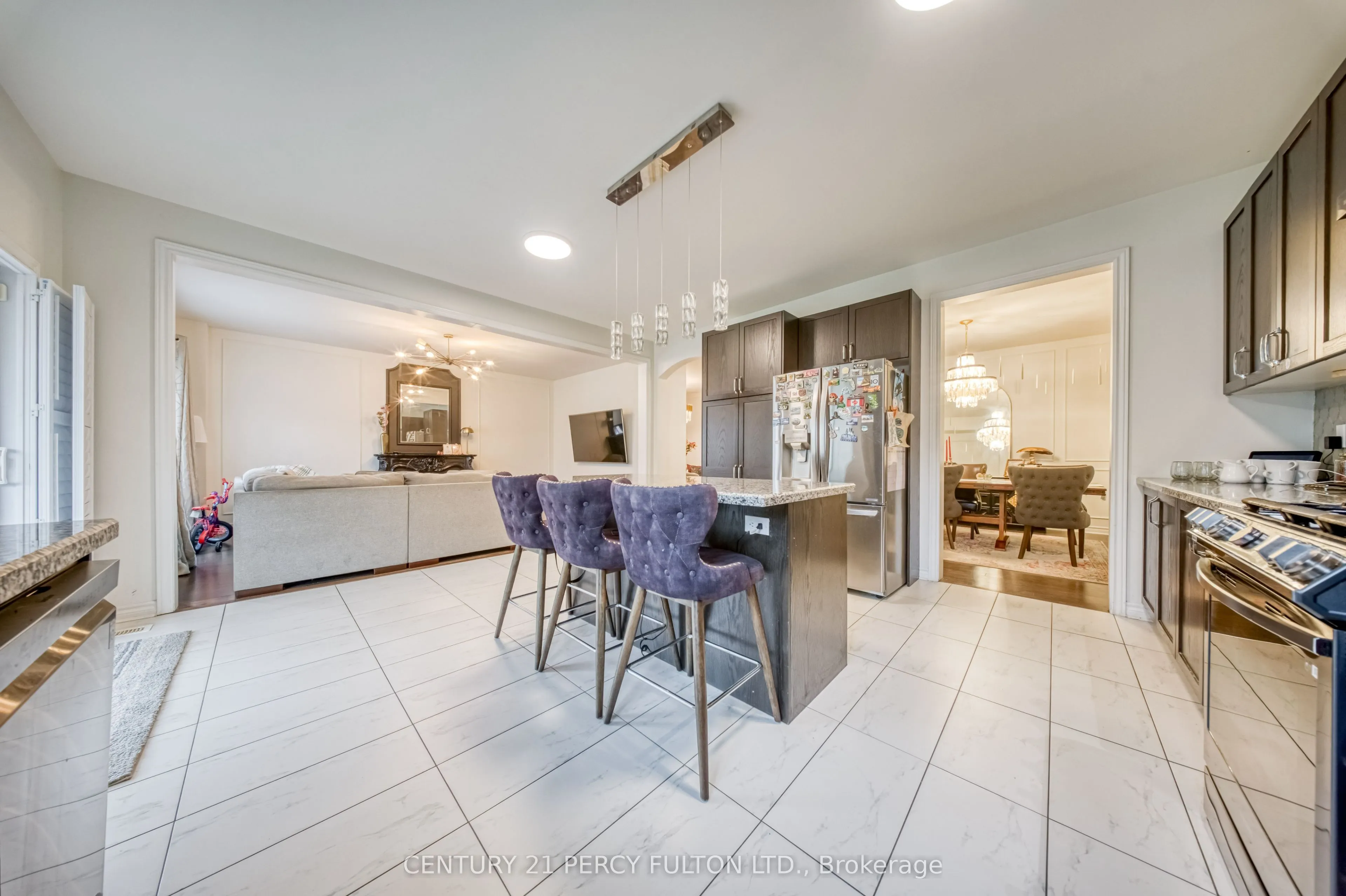 937 Greenhill Avenue