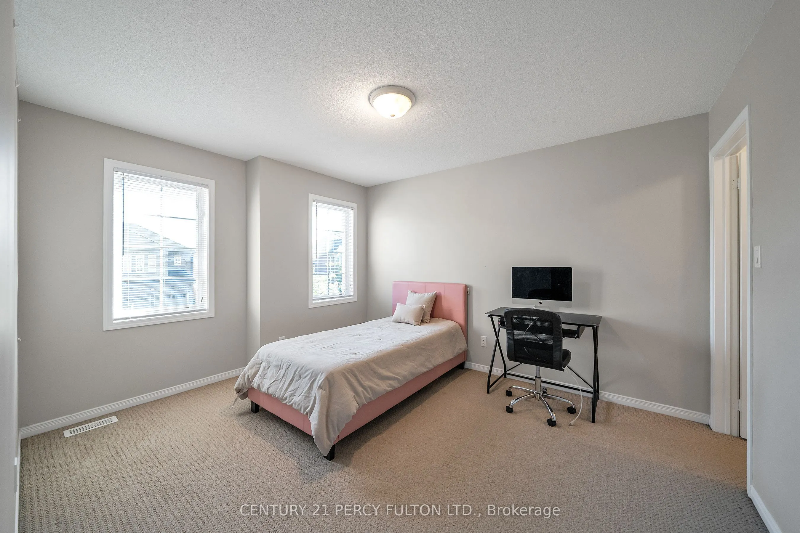 24 Cragg Crescent